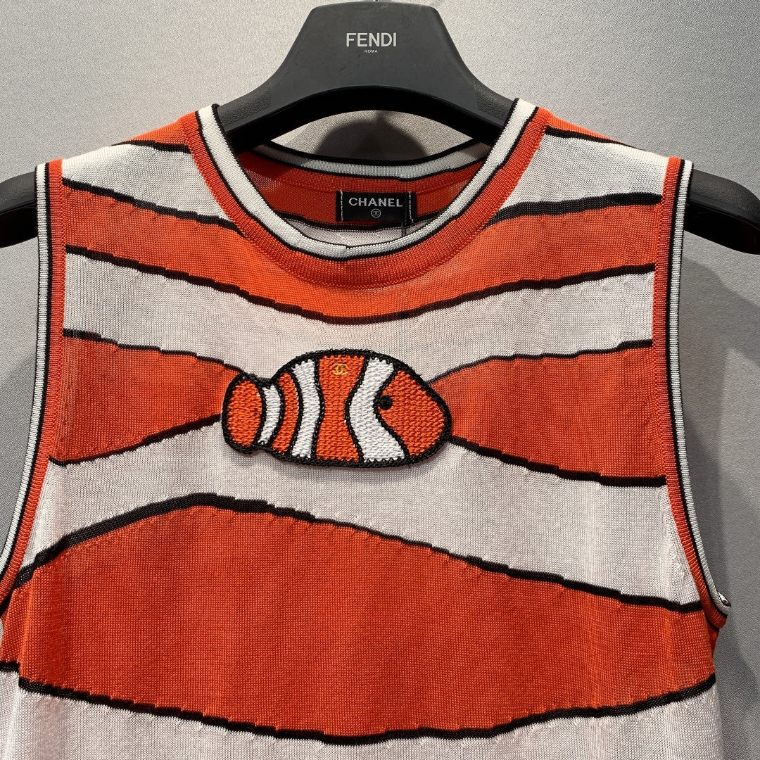 CC Clownfish Knit Vest Orange White Tencel Nylon 395948