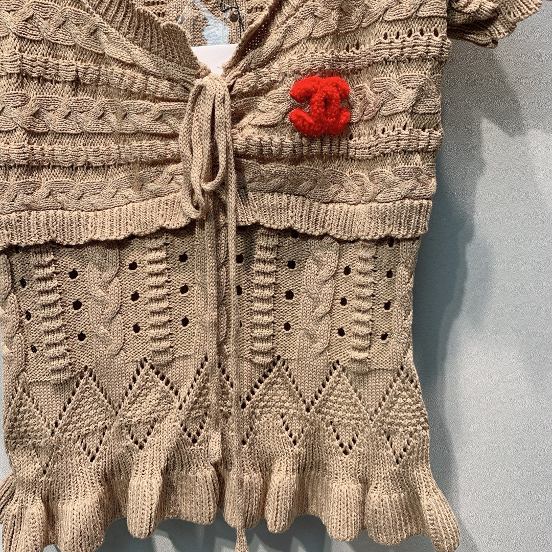 CC 26s Cable Sweater with Ruffles Taupe Knit 406278