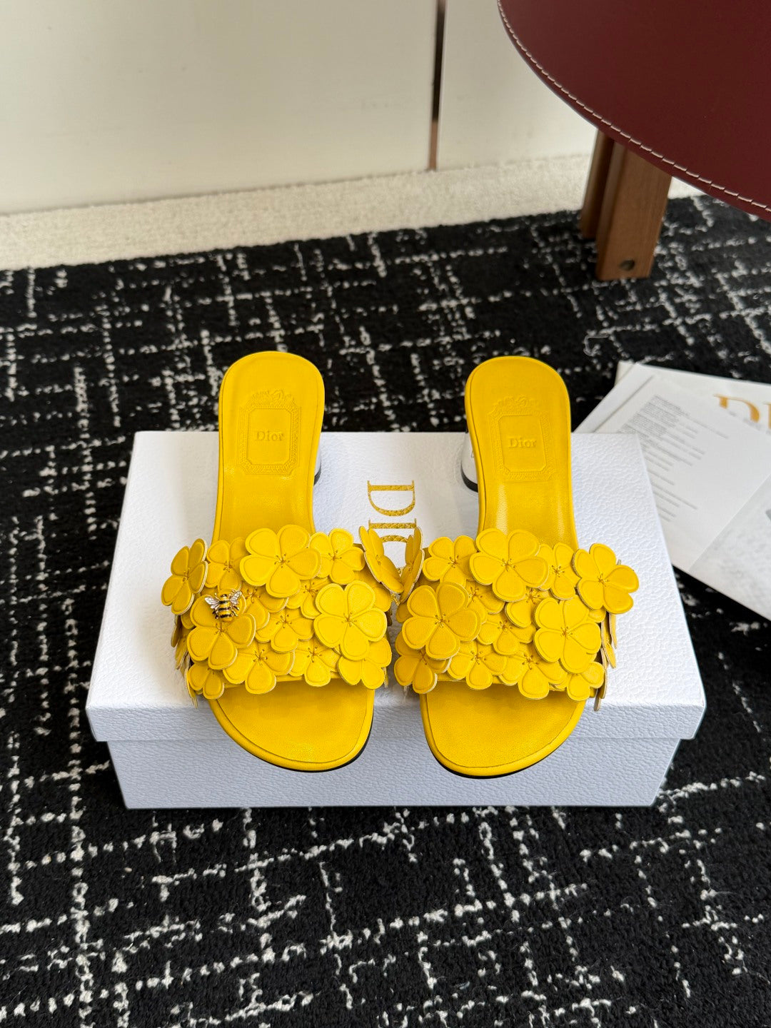 CD 26s Bloom Heeled Slides 4.5cm Yellow Cowhide 966825