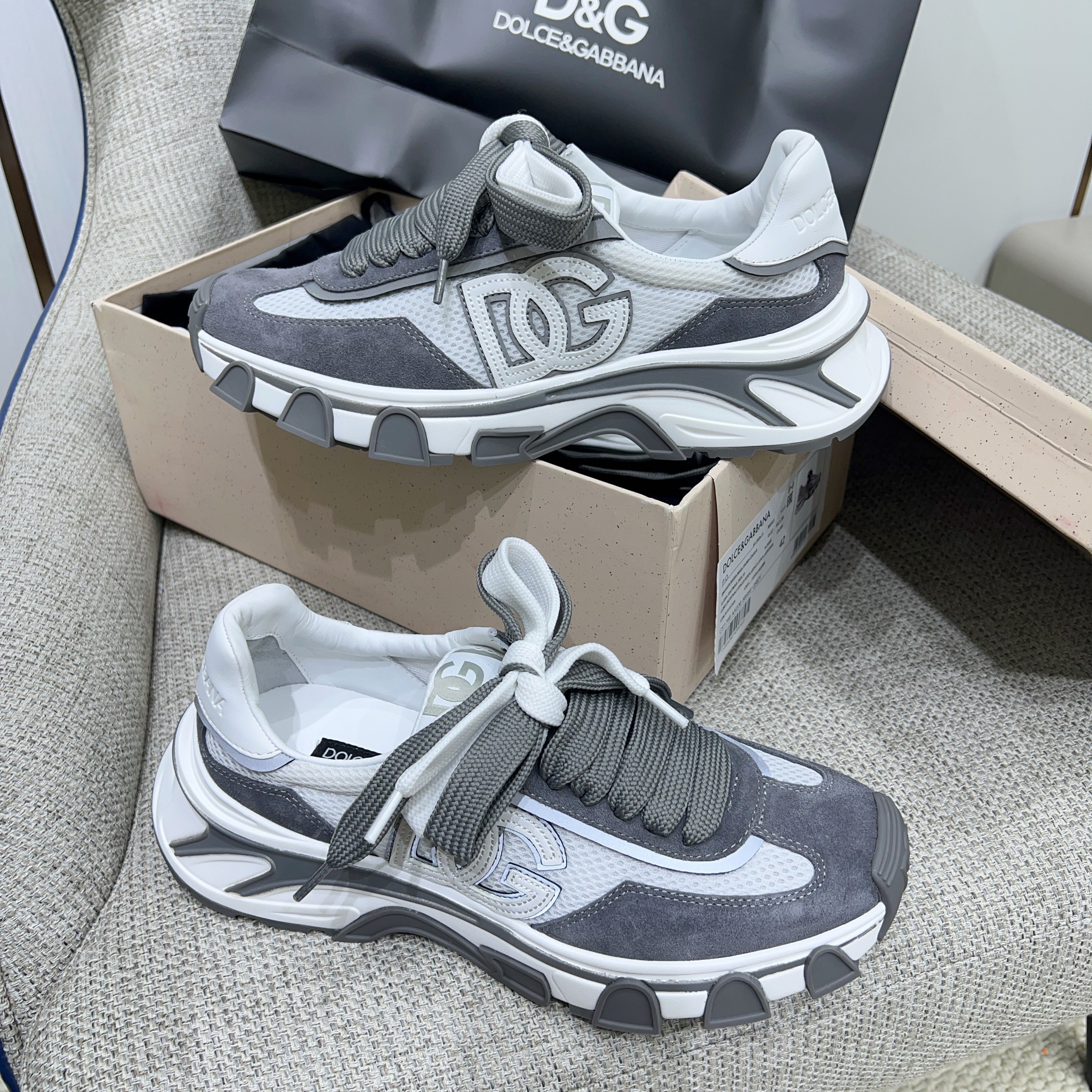 DG Country Road Sneakers Grey White Mesh Suede 852462