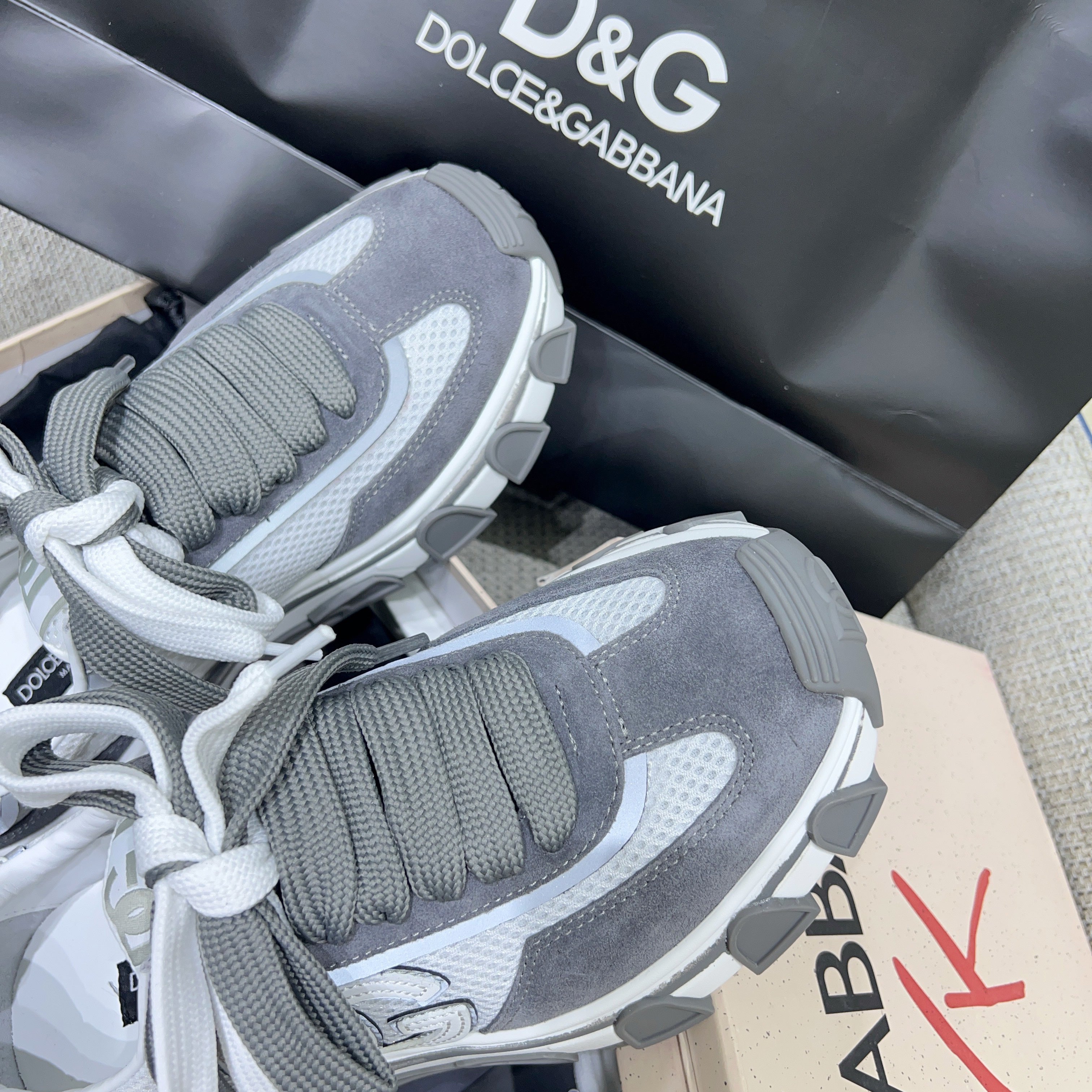 DG Country Road Sneakers Grey White Mesh Suede 852462
