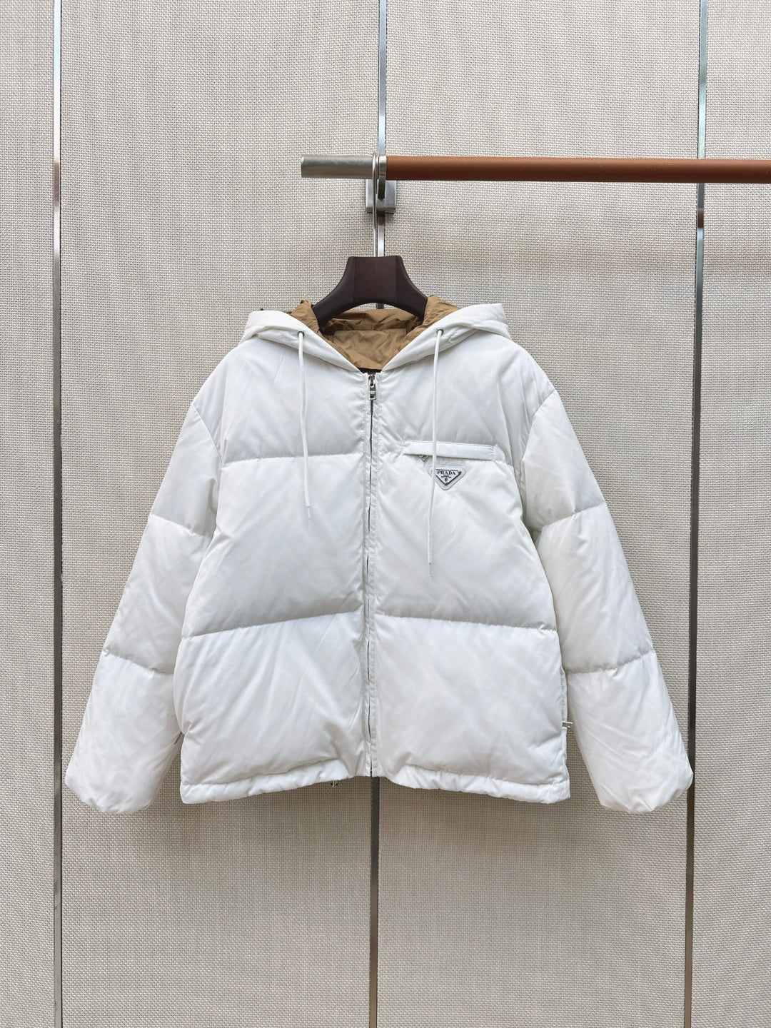 Prada 26s Down Jacket White Re-Nylon 419235