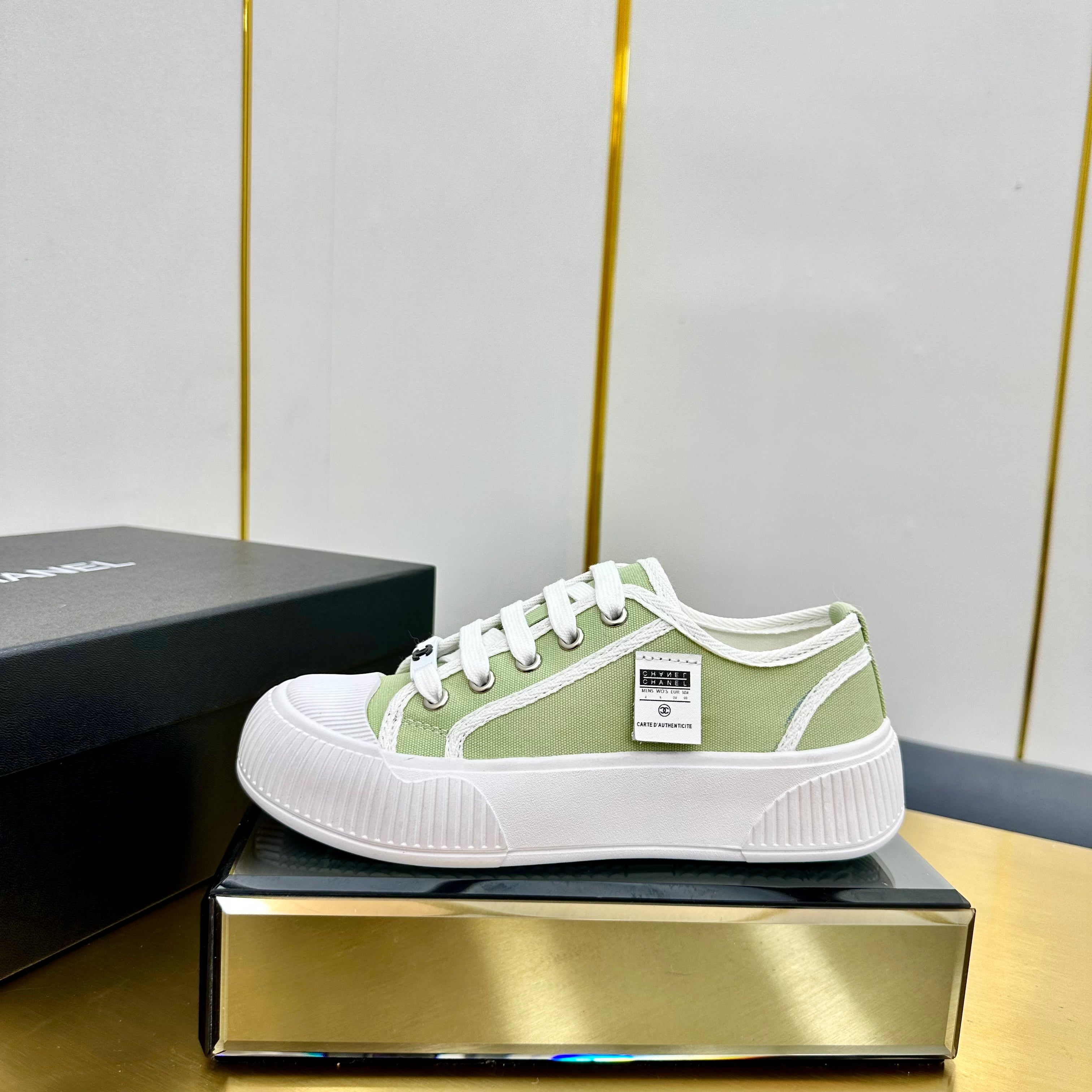 CC 26s Platform Sneakers Light Green Canvas 832622