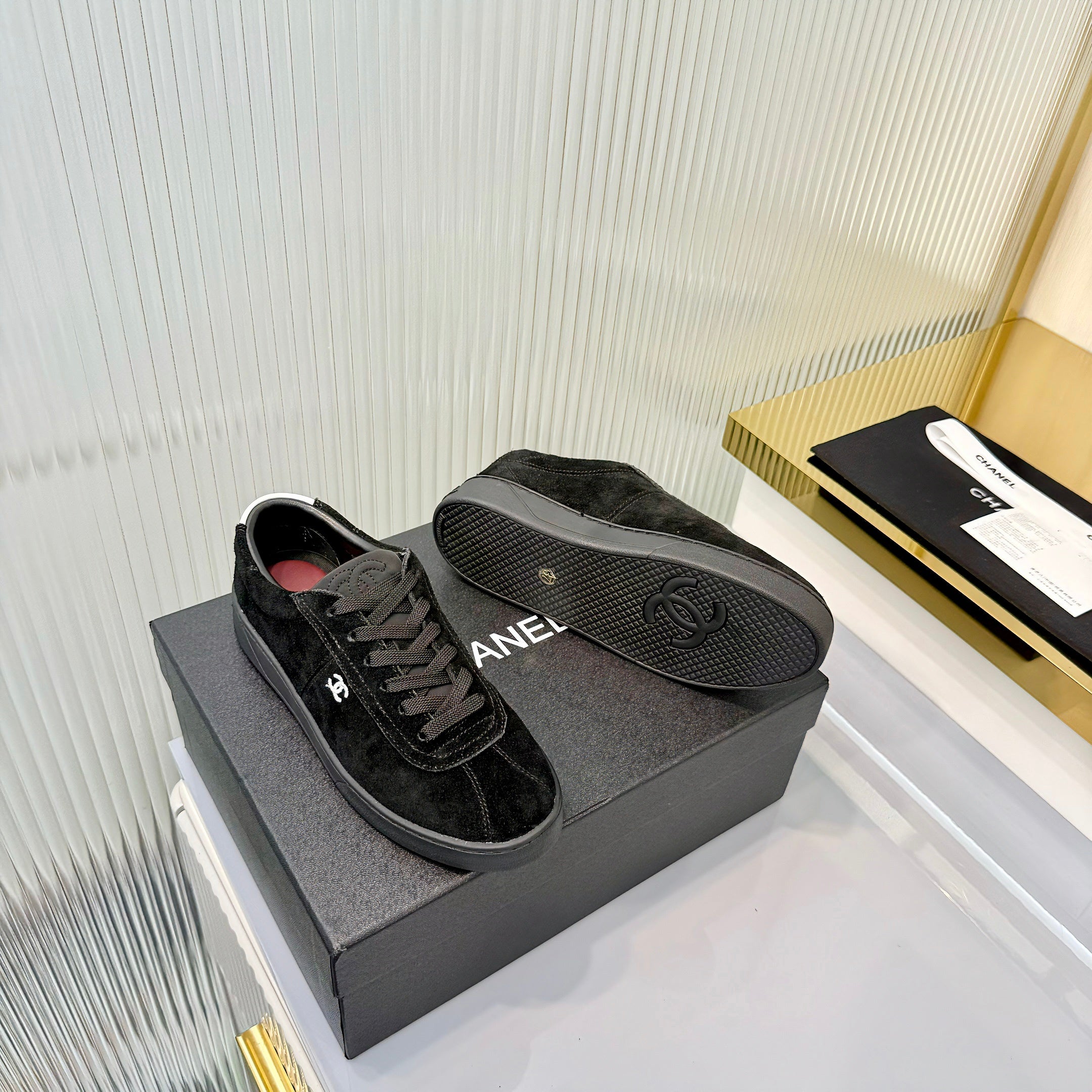 CC 26 Trainer Black Suede 713980