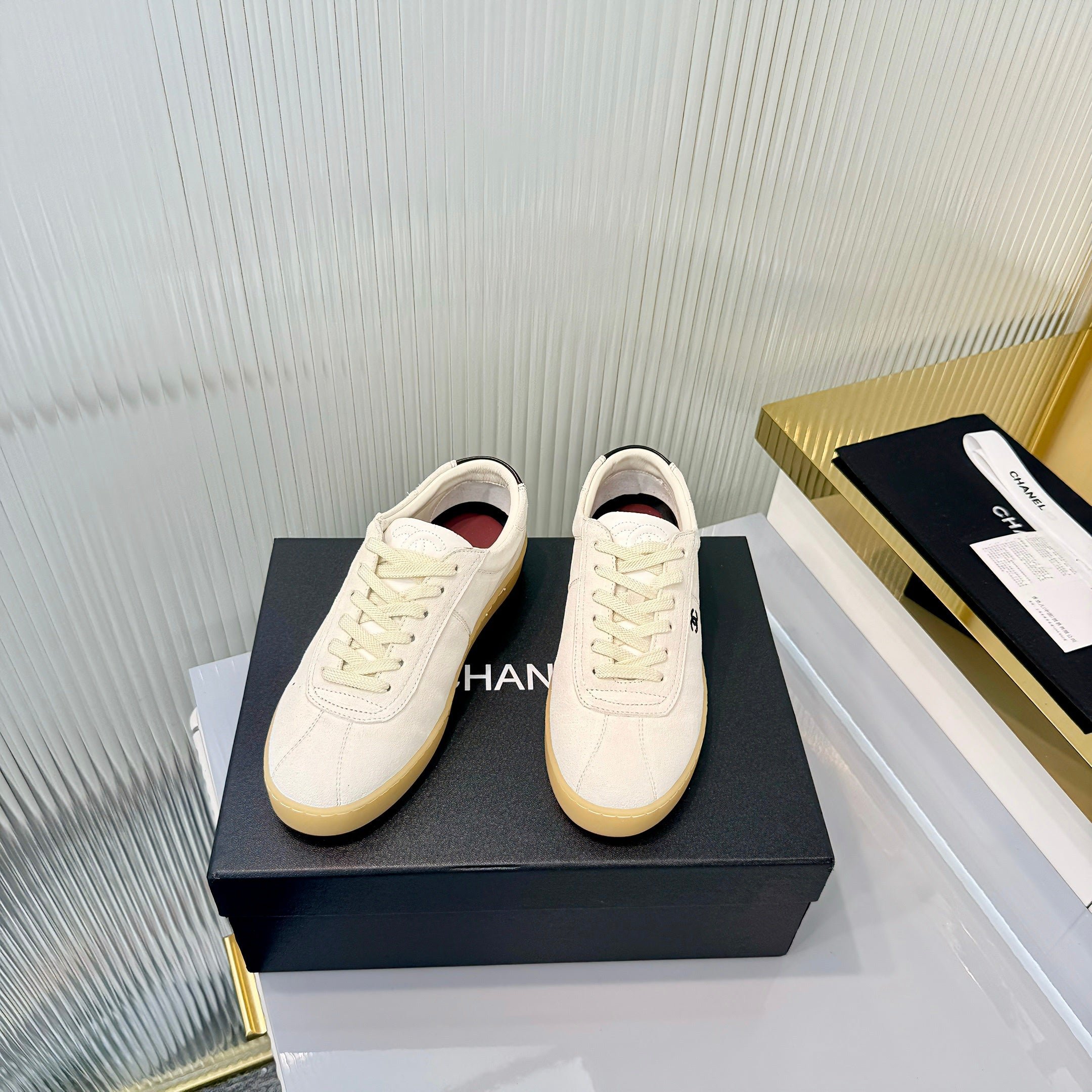 CC 26 Trainer Ivory Suede 713981