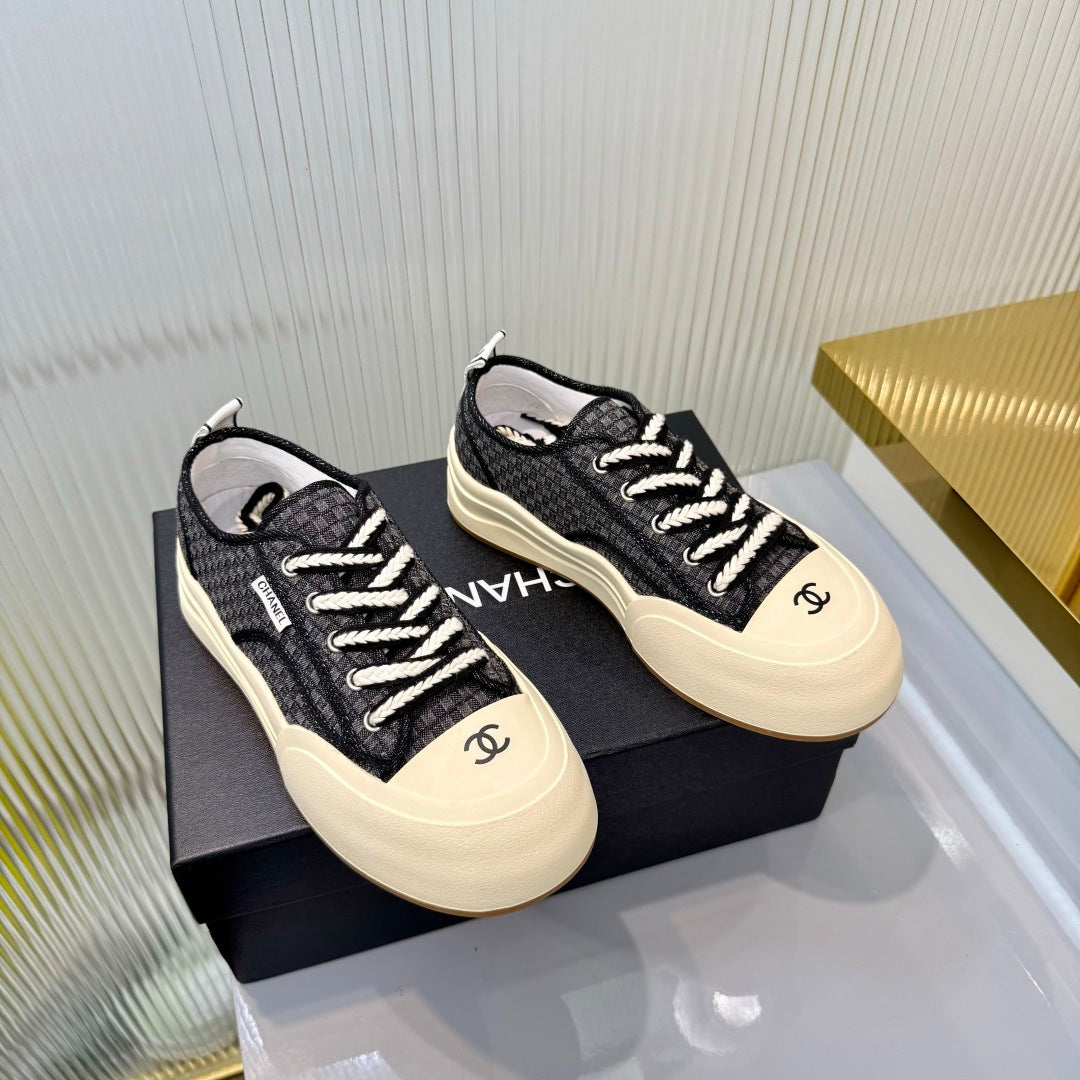 CC 26s Biscuit Shoes Black White Fabric Sheepskin 927712