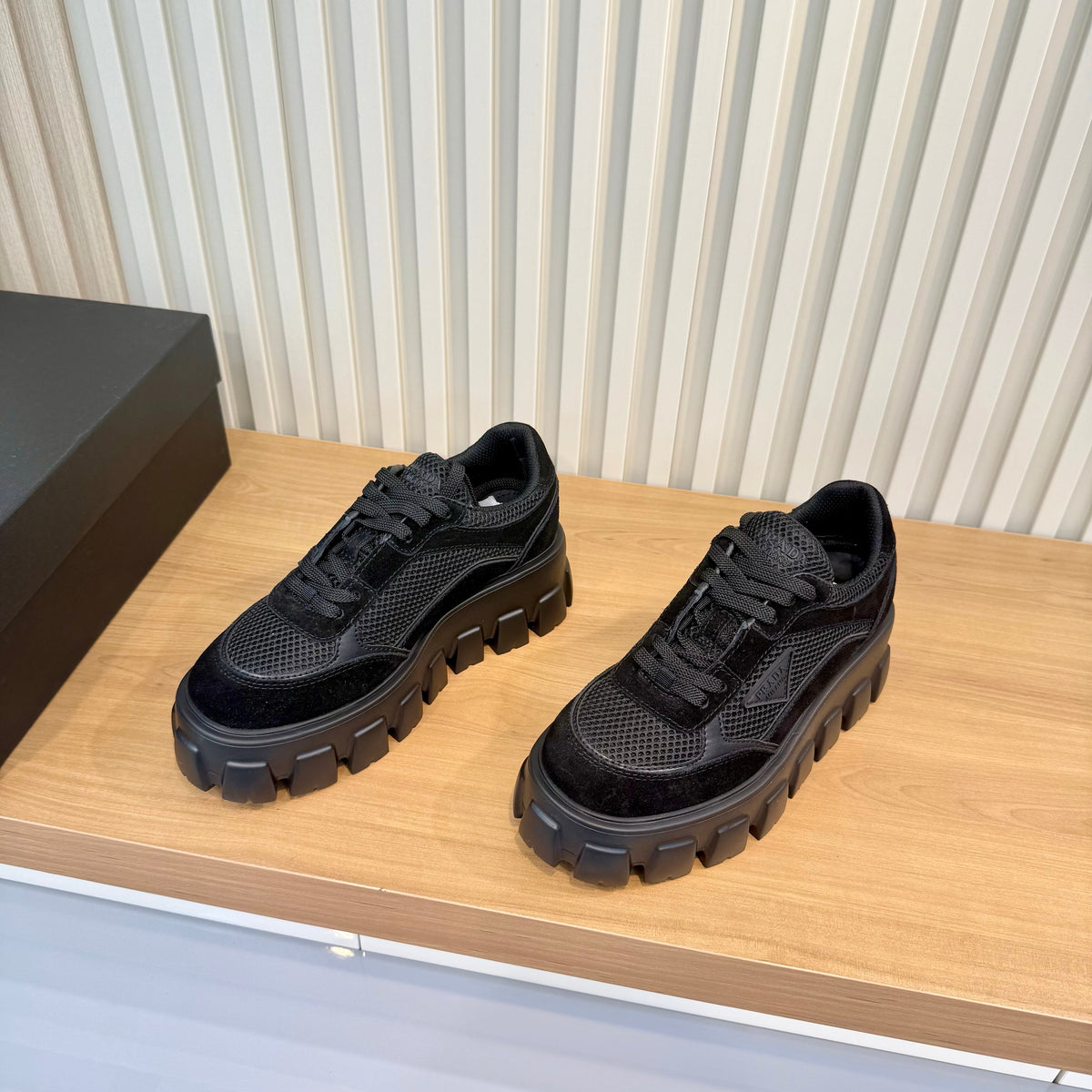 Prada 26s Sneakers Black Mesh Suede 140575
