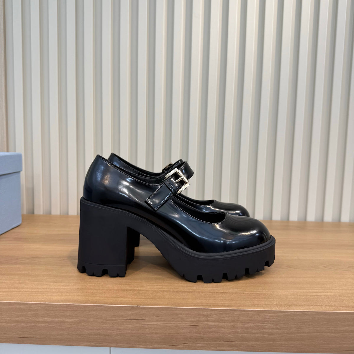 Prada 26s Mary Jane Shoes Black Patent Leather 140578