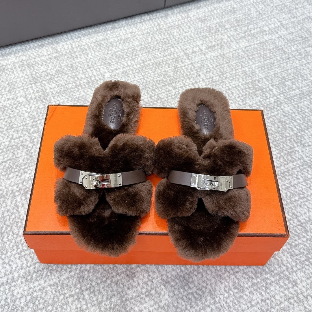 HM 25s H Shaped Slipper with Buckle Dark Brown Shearling 462194