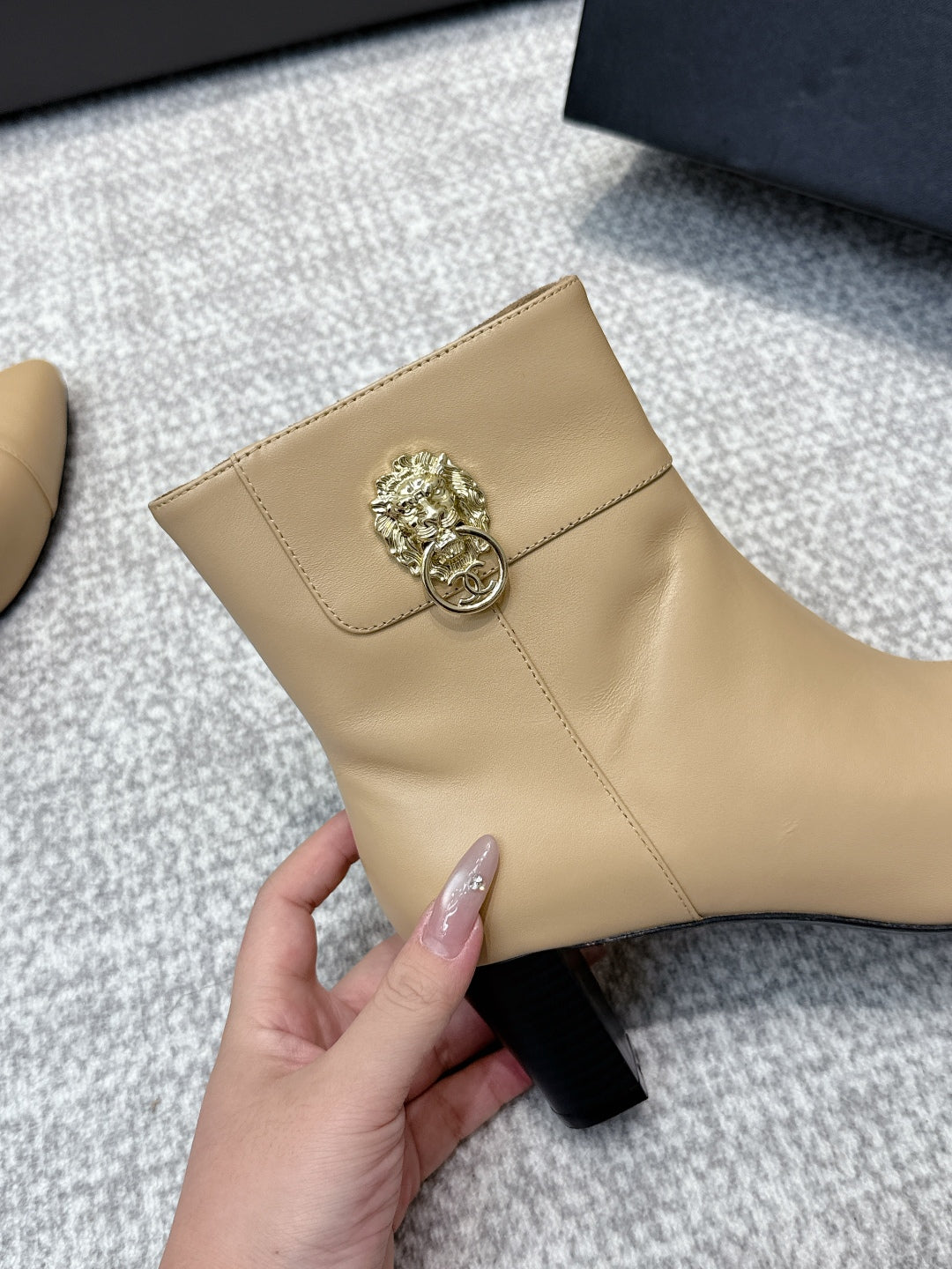 CC 2025s  Lion Pointed Toe Ankle Boots 50mm Beige Sheepskin 461622