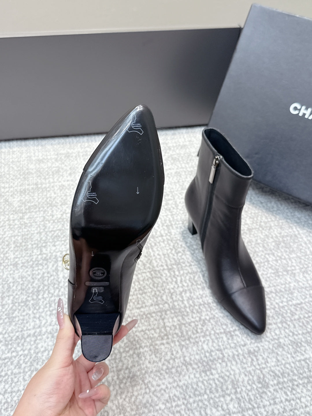 CC 2025s  Lion Pointed Toe Ankle Boots 50mm Black Sheepskin 461623