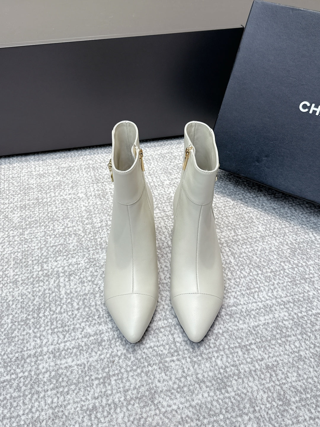 CC 2025s  Lion Pointed Toe Ankle Boots 50mm White Sheepskin 461624