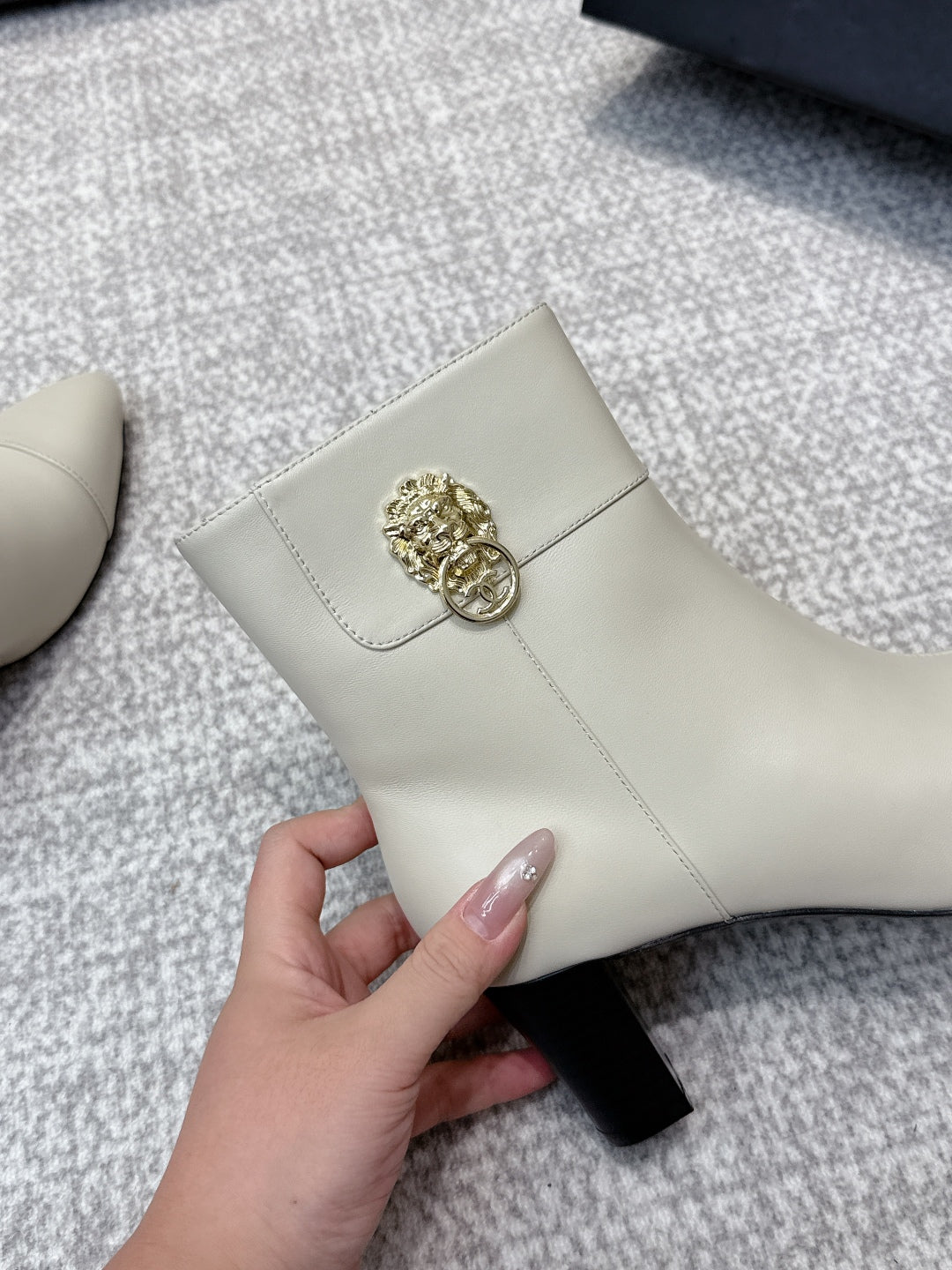 CC 2025s  Lion Pointed Toe Ankle Boots 50mm White Sheepskin 461624