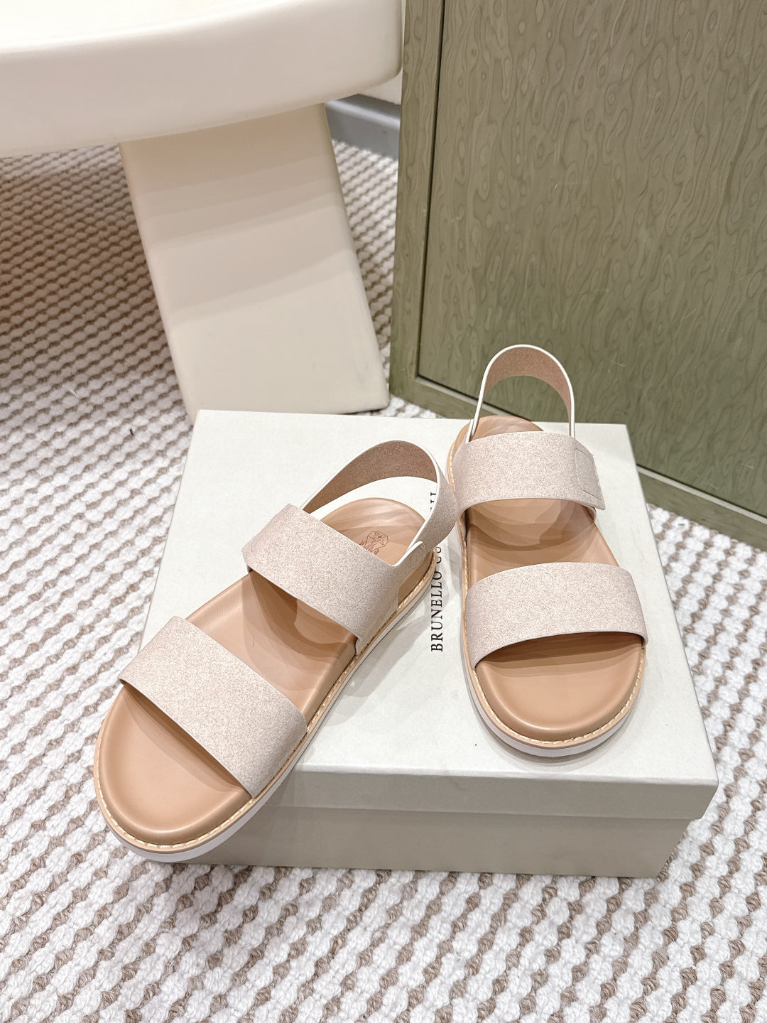 Brunello 26s Velcro  Men's Sandals Light Beige Brown Suede Cowhide  612229