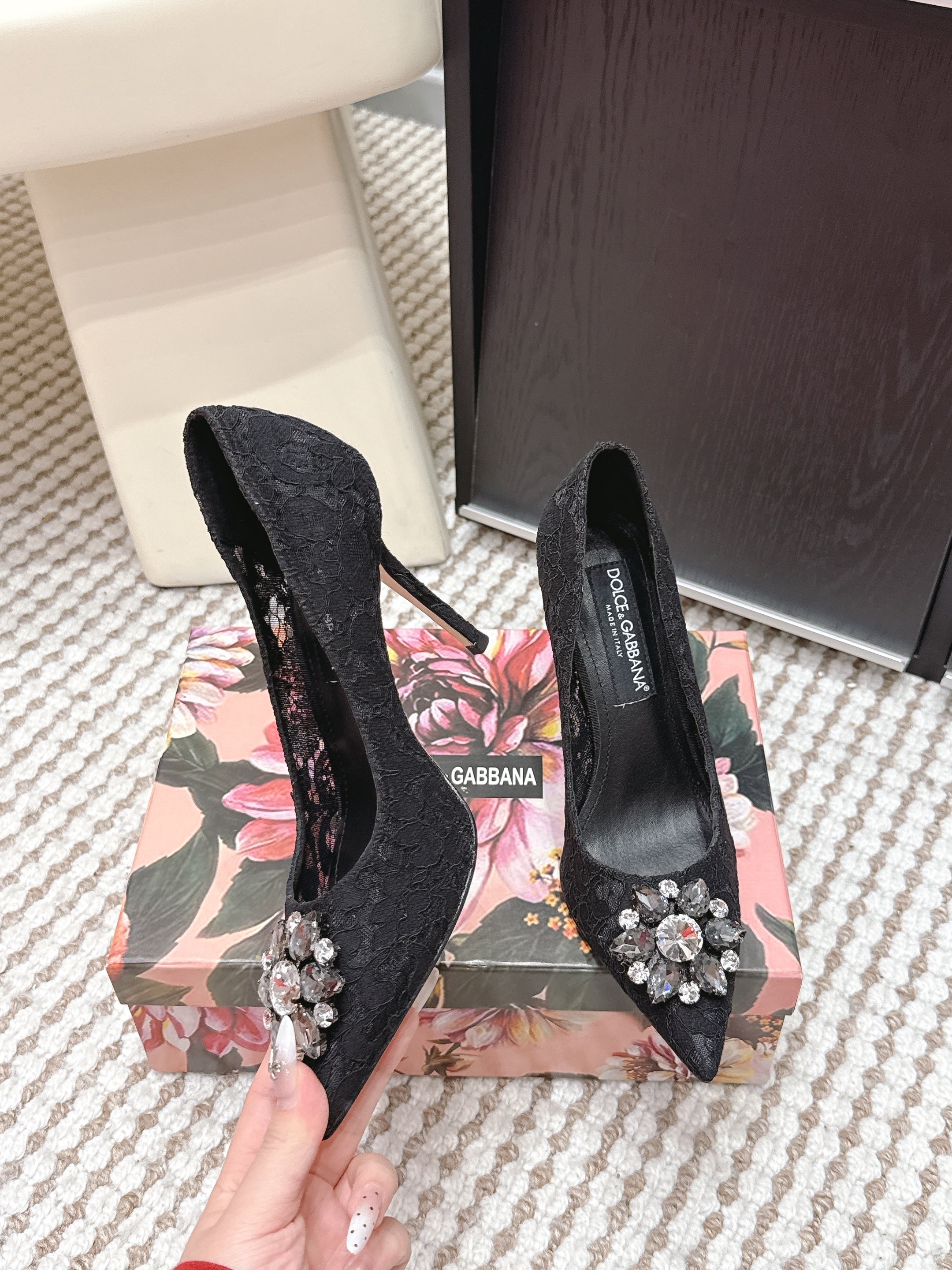 DG Pumps Crystals 9cm Black Taormina Lace 663085