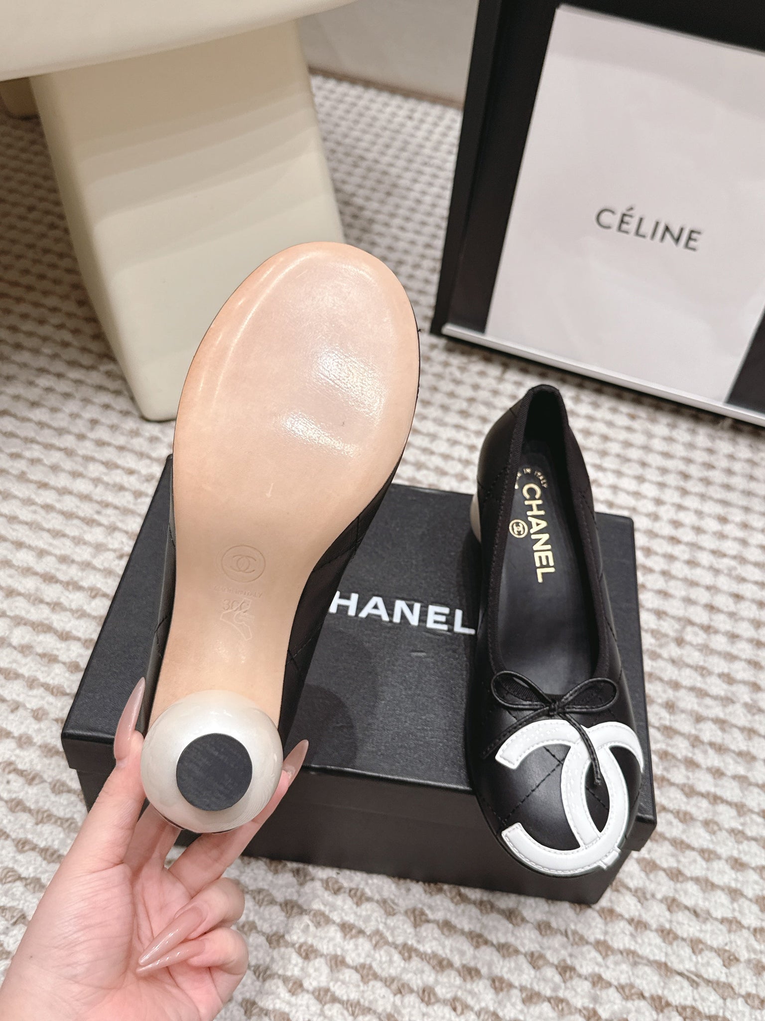 CC 26s Pearl High Heels 5.5cm Black Calfskin