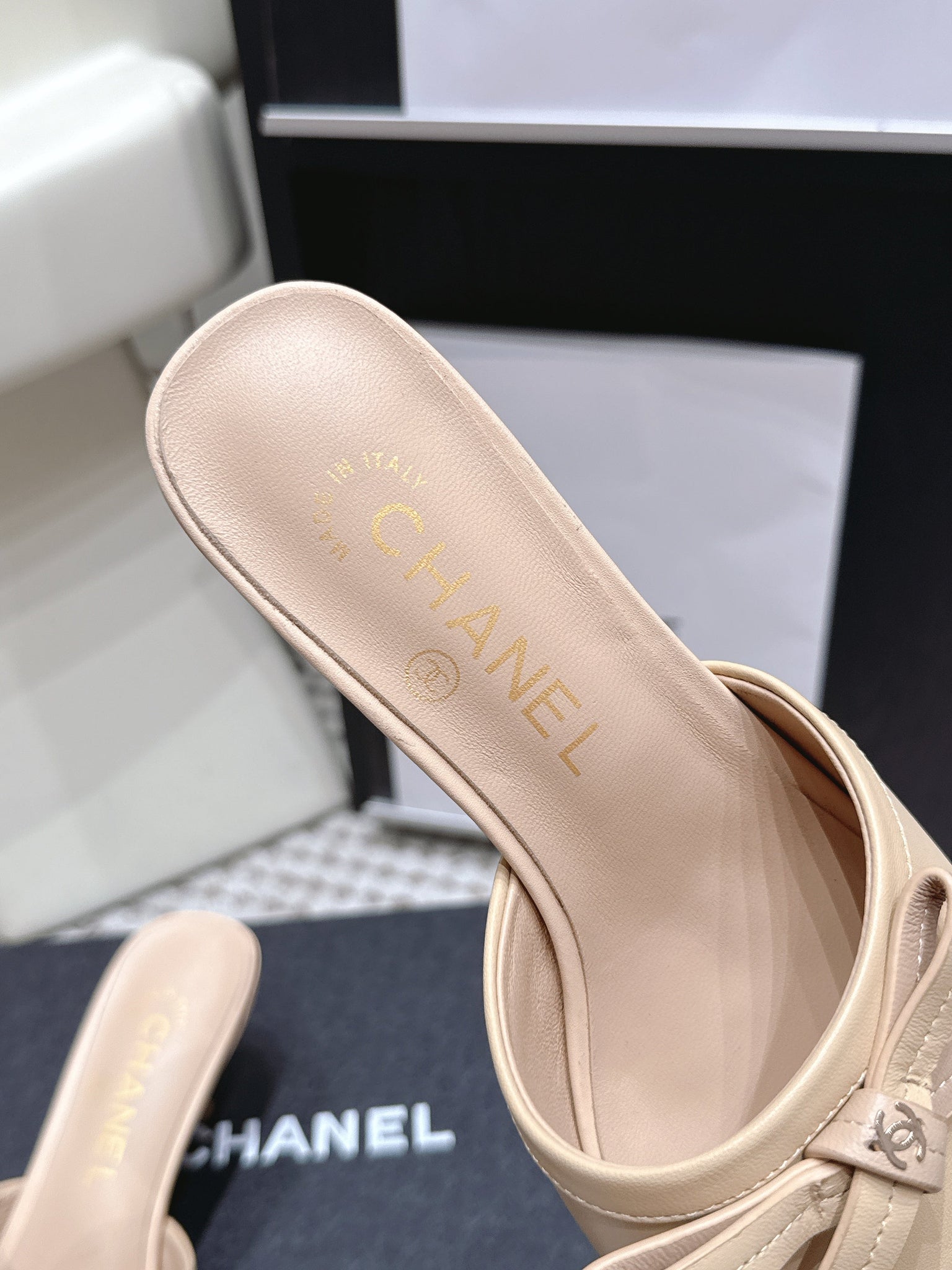 CC 26S Square Toe High Heel Sandals Beige Calfskin