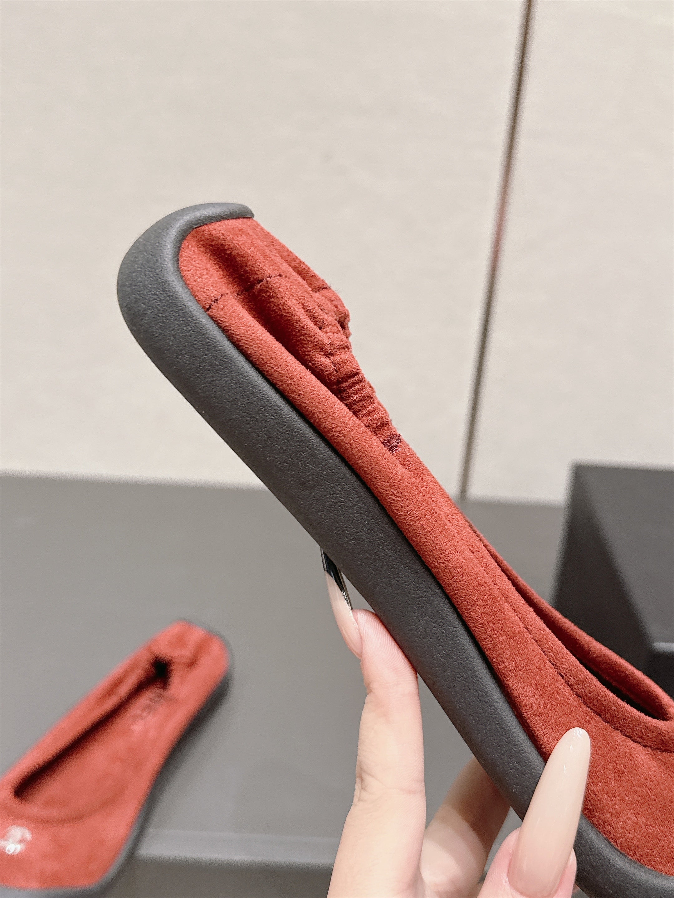 CC 26s Ballet Flat Elastic Heel Black Red Suede TPU 990248