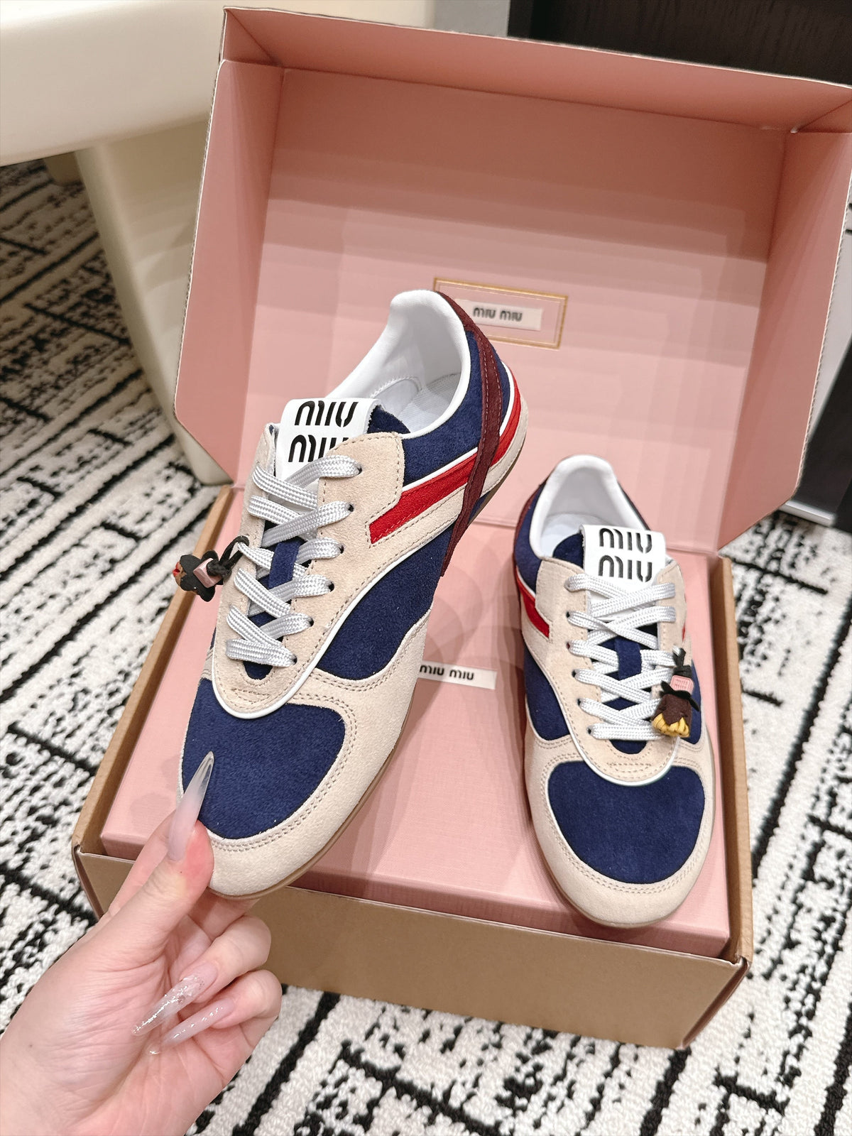Miu Miu 26s Sneakers Navy Suede 138334