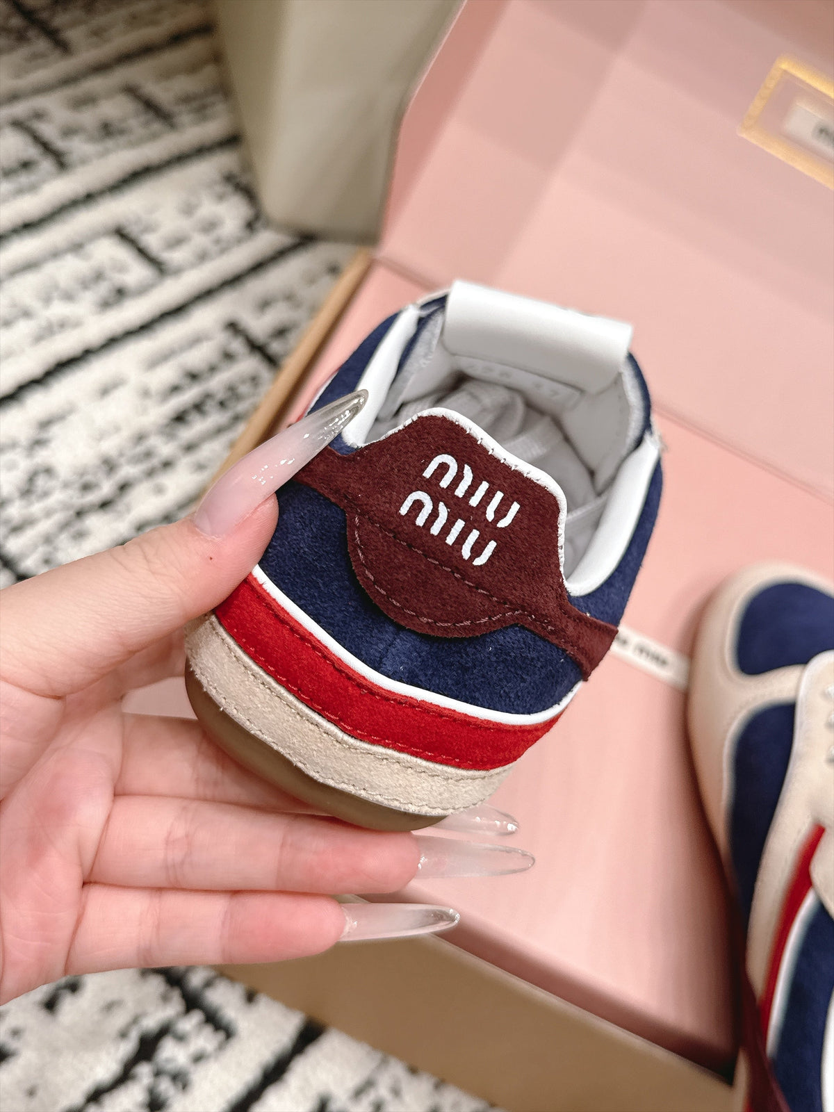 Miu Miu 26s Sneakers Navy Suede 138334