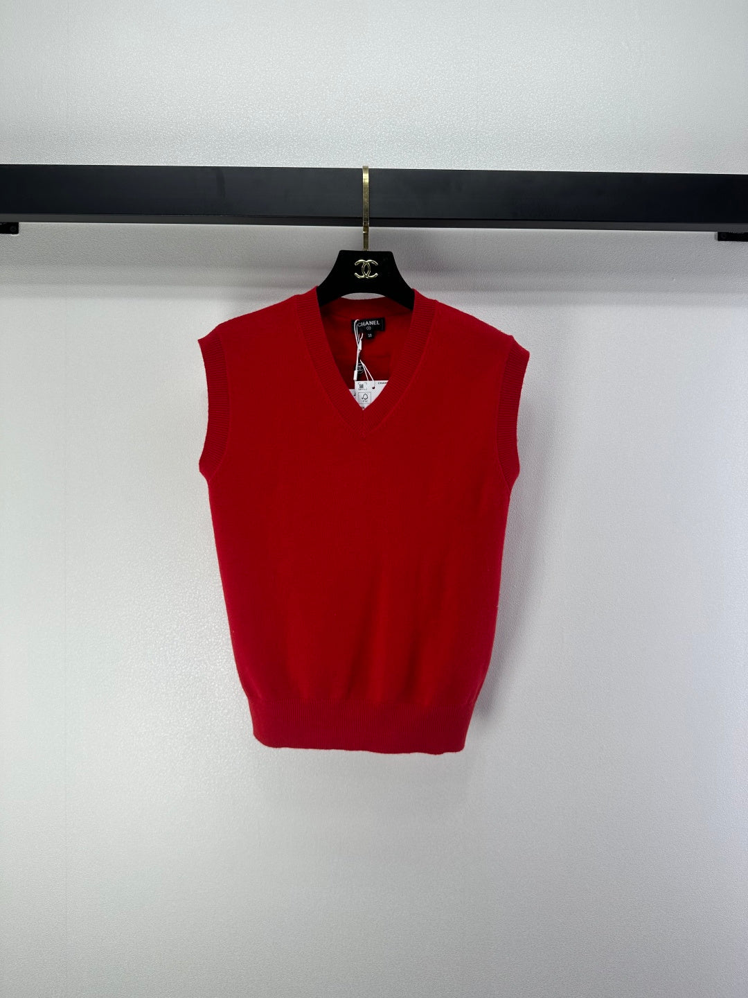 CC V-neck Vest Red Wool 346003