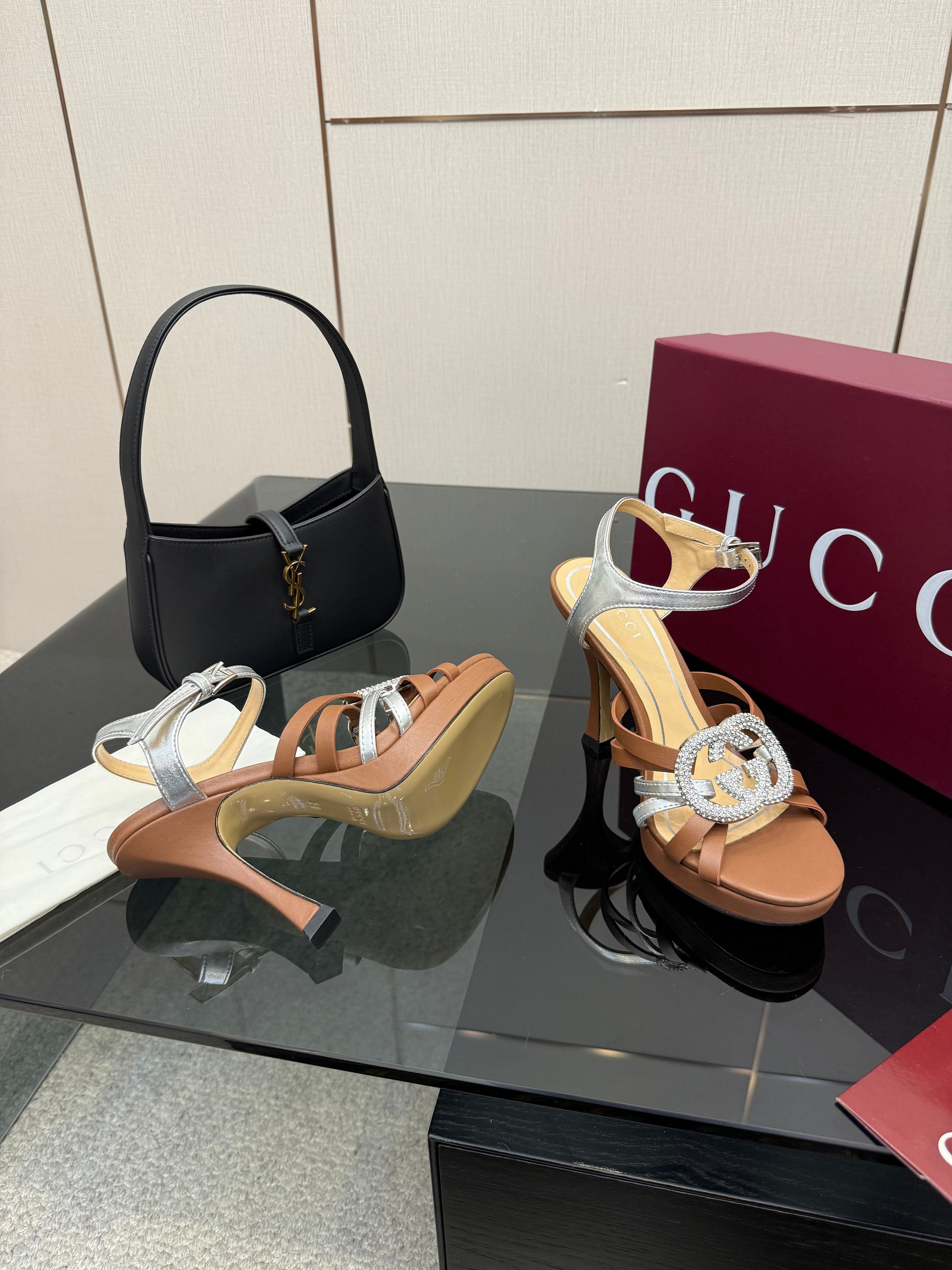 GG Pump 10.5cm With Crystal Interlocking G Brown Sliver Leather