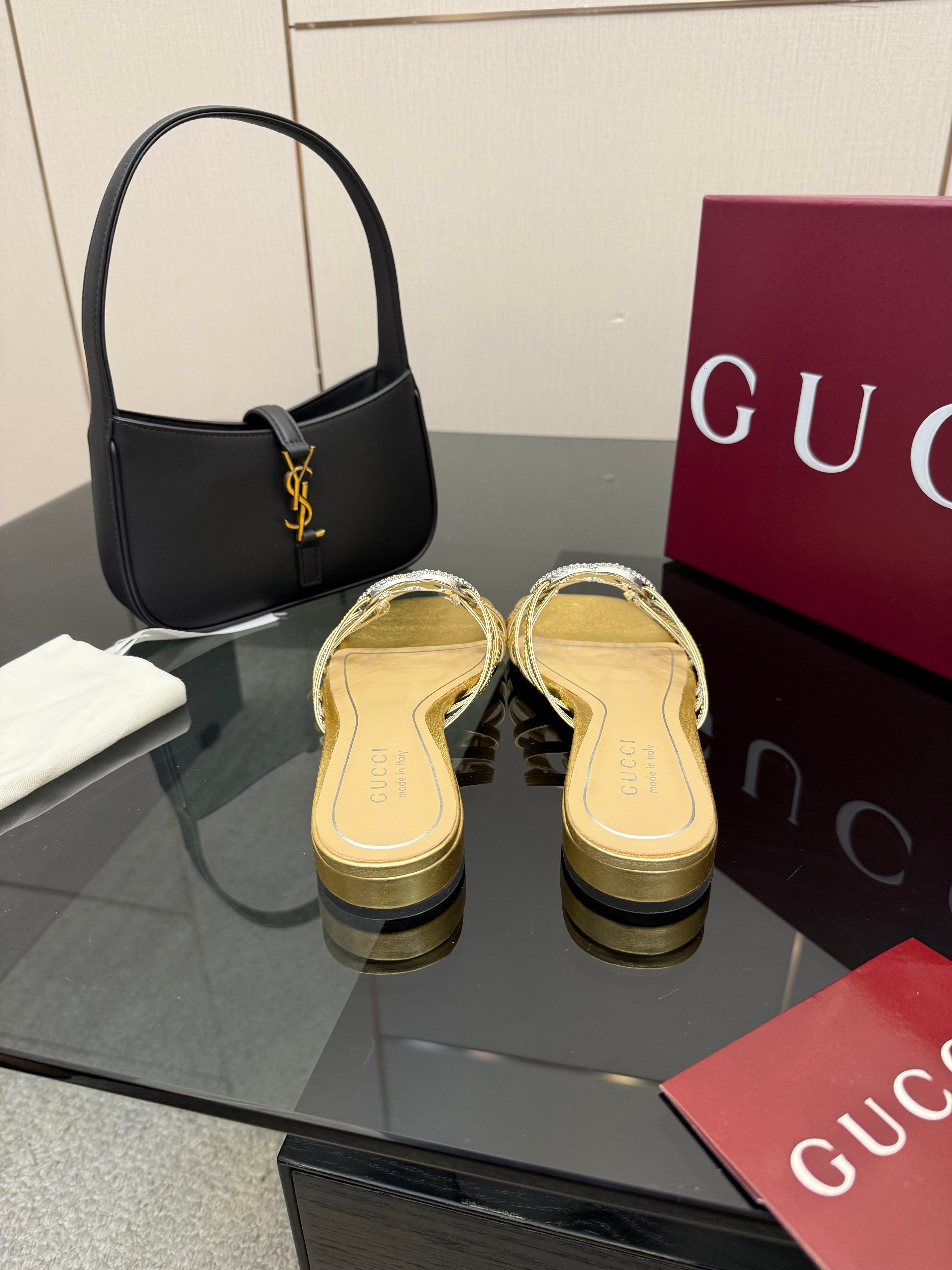 Women's Slide 25mm With Crystal Interlocking G Sliver Leather