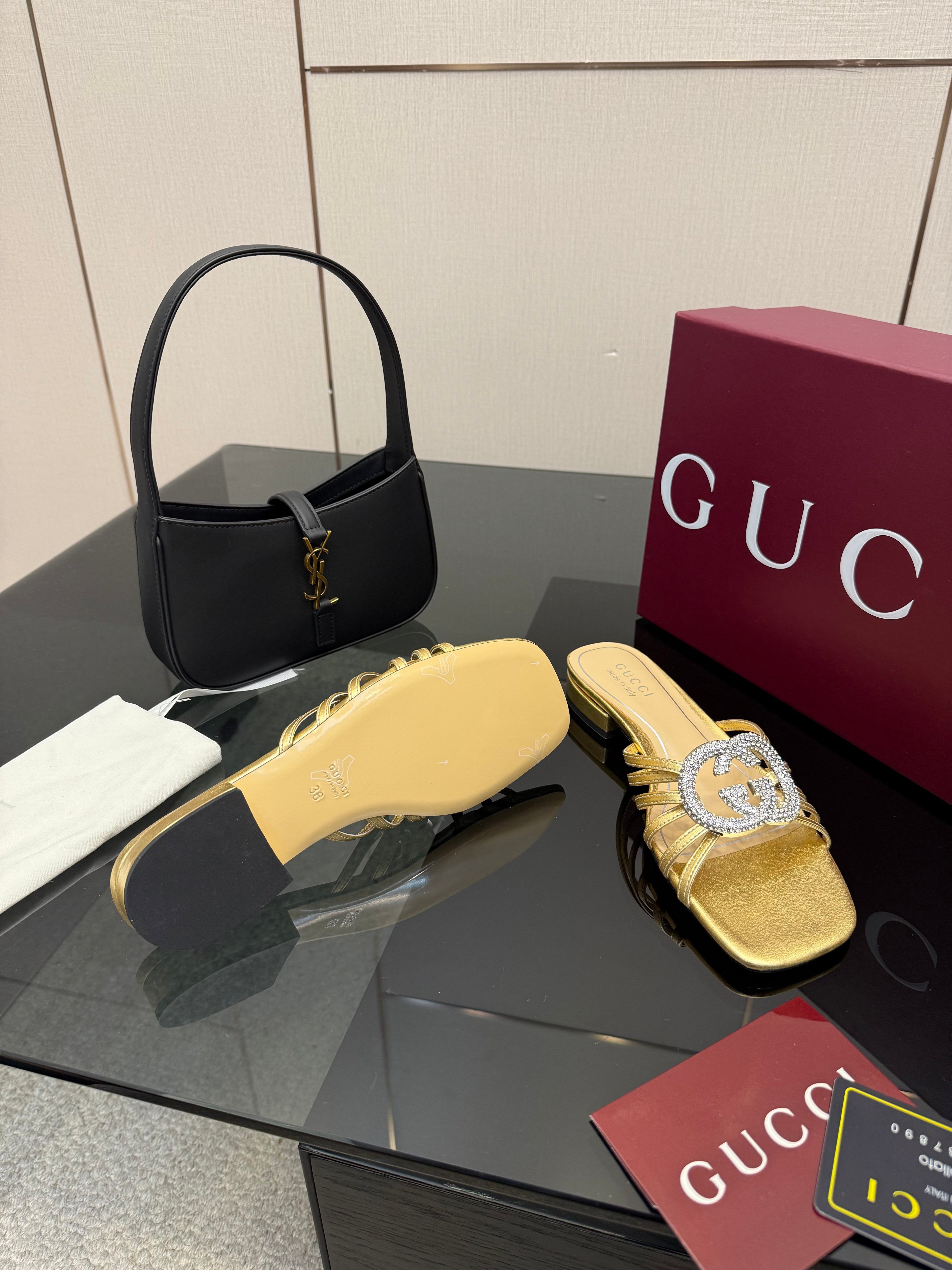 Women's Slide 25mm With Crystal Interlocking G Sliver Leather