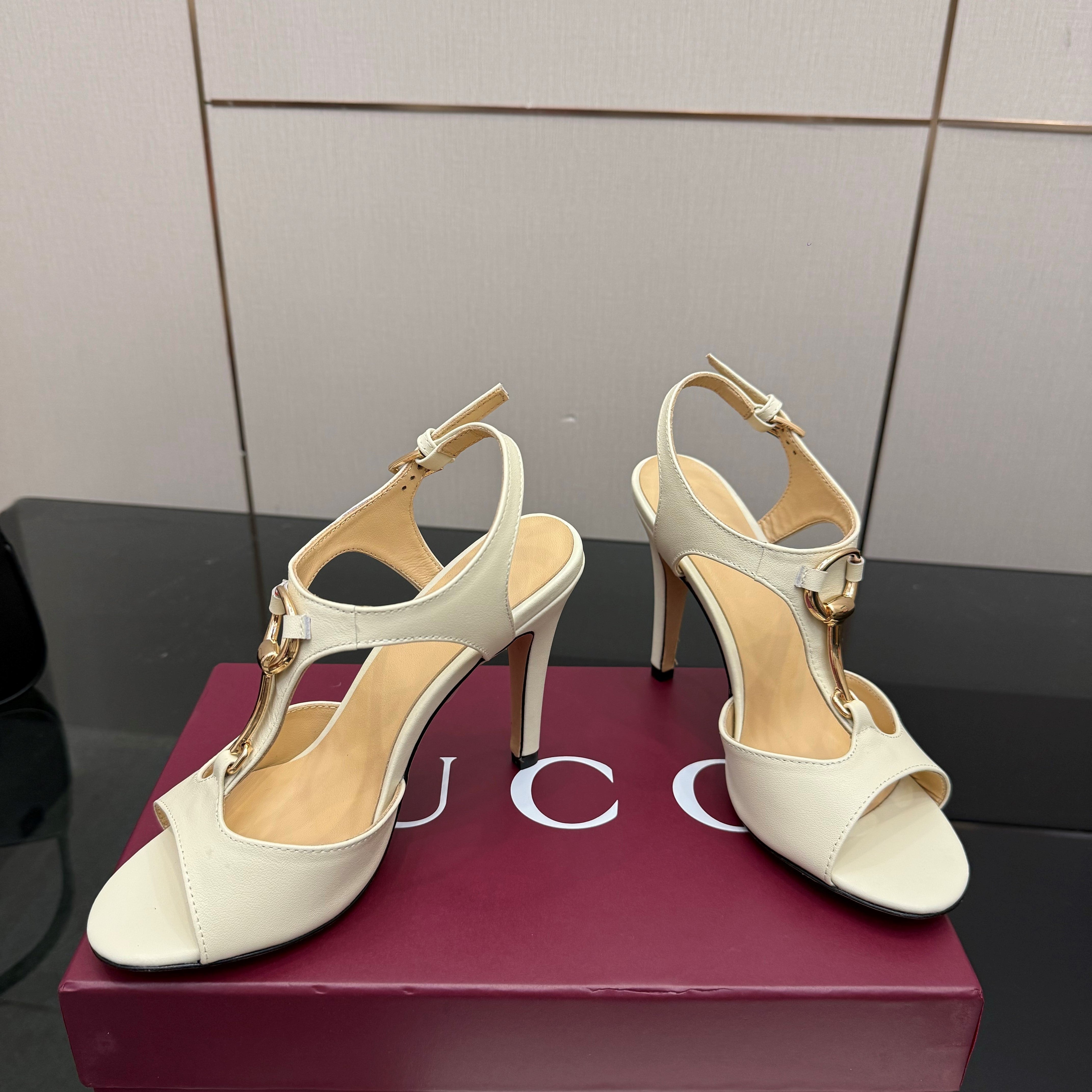 GG G-Buckle High-Heeled Sandals 10.5cm Ivory Cowhide 725305