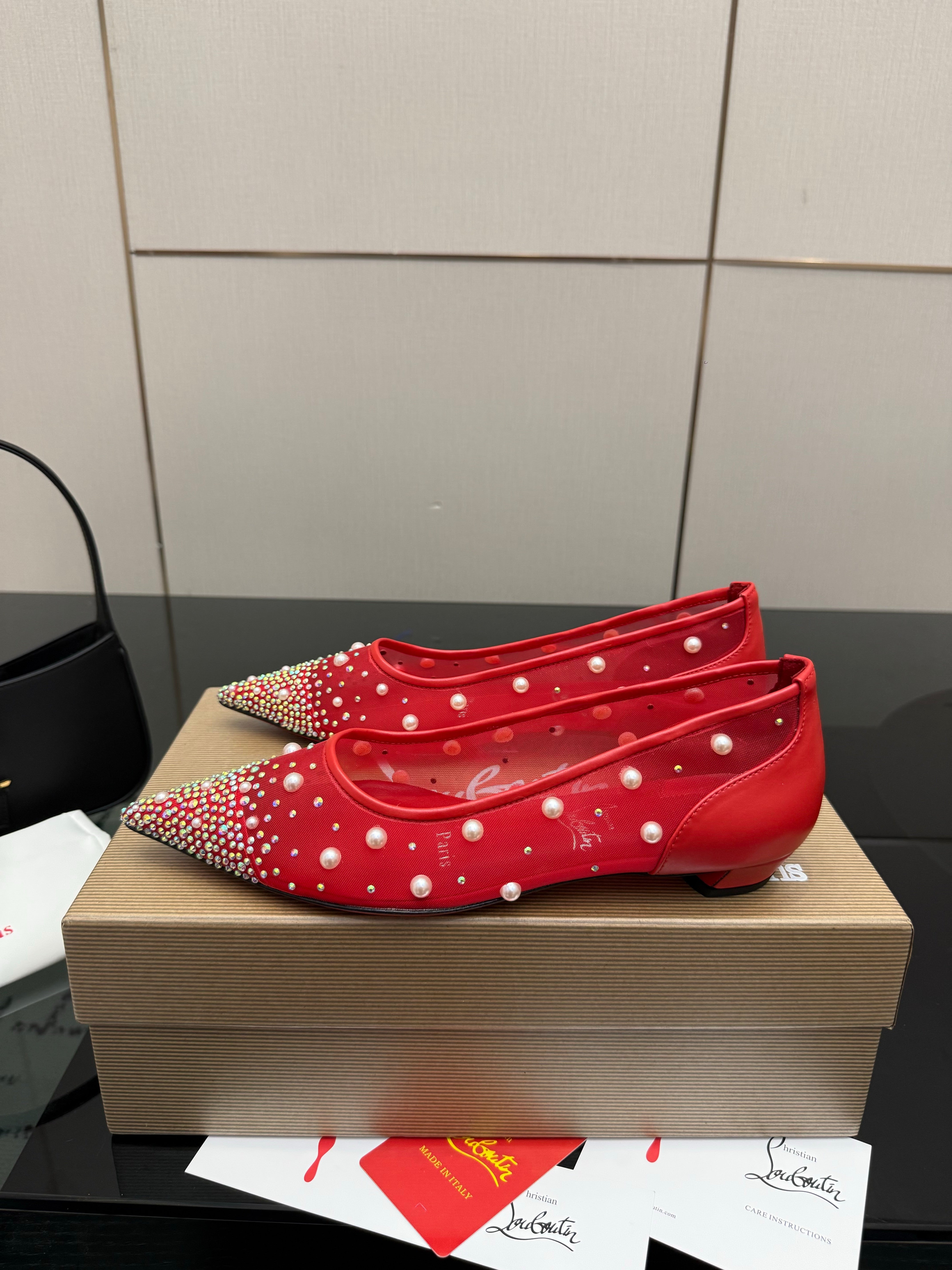 CL Degrastrassina Perla Ballet Flat Red Mesh 828162