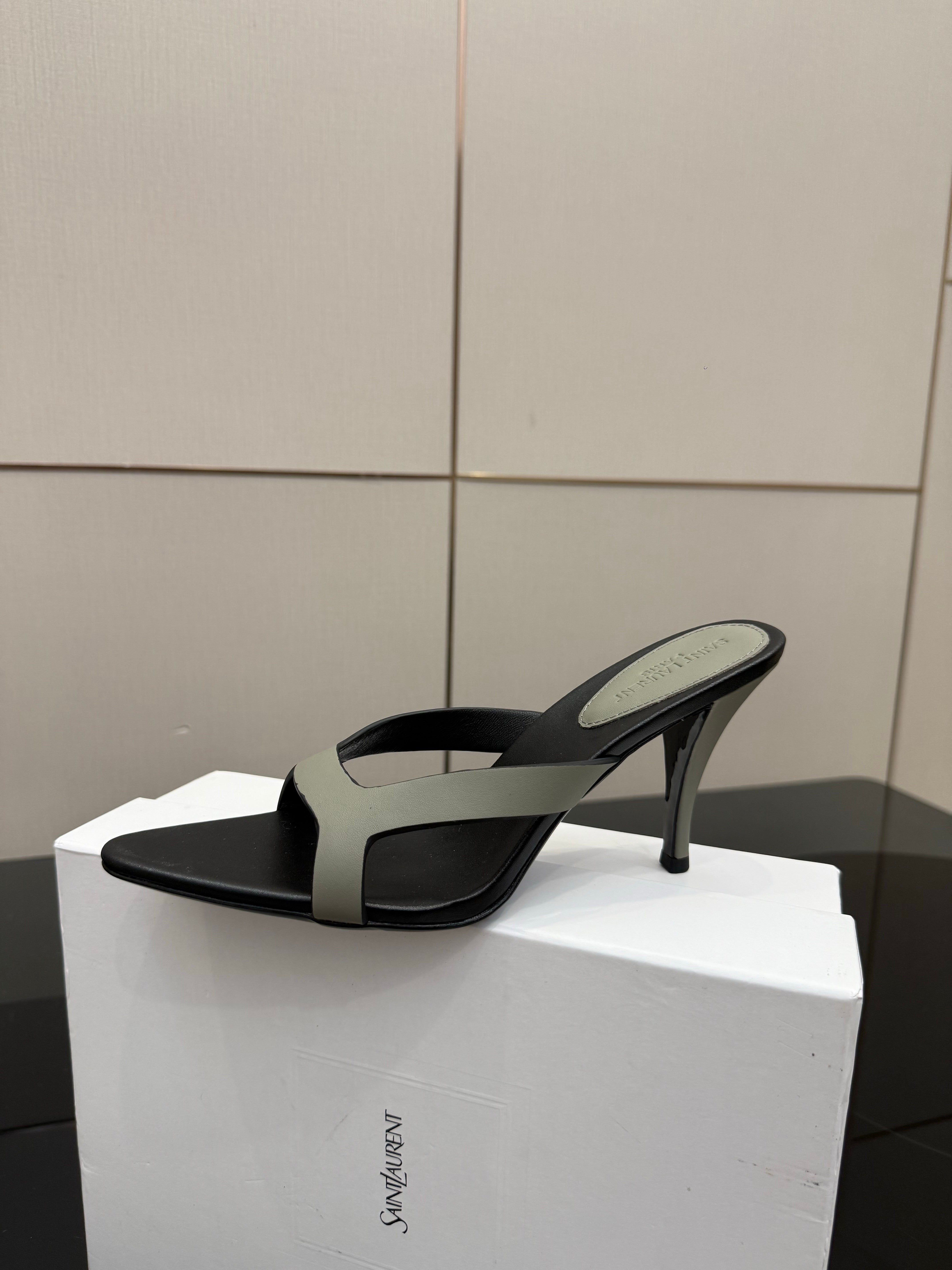 YSL Sandal 9cm Black Grey Cowhide 828248