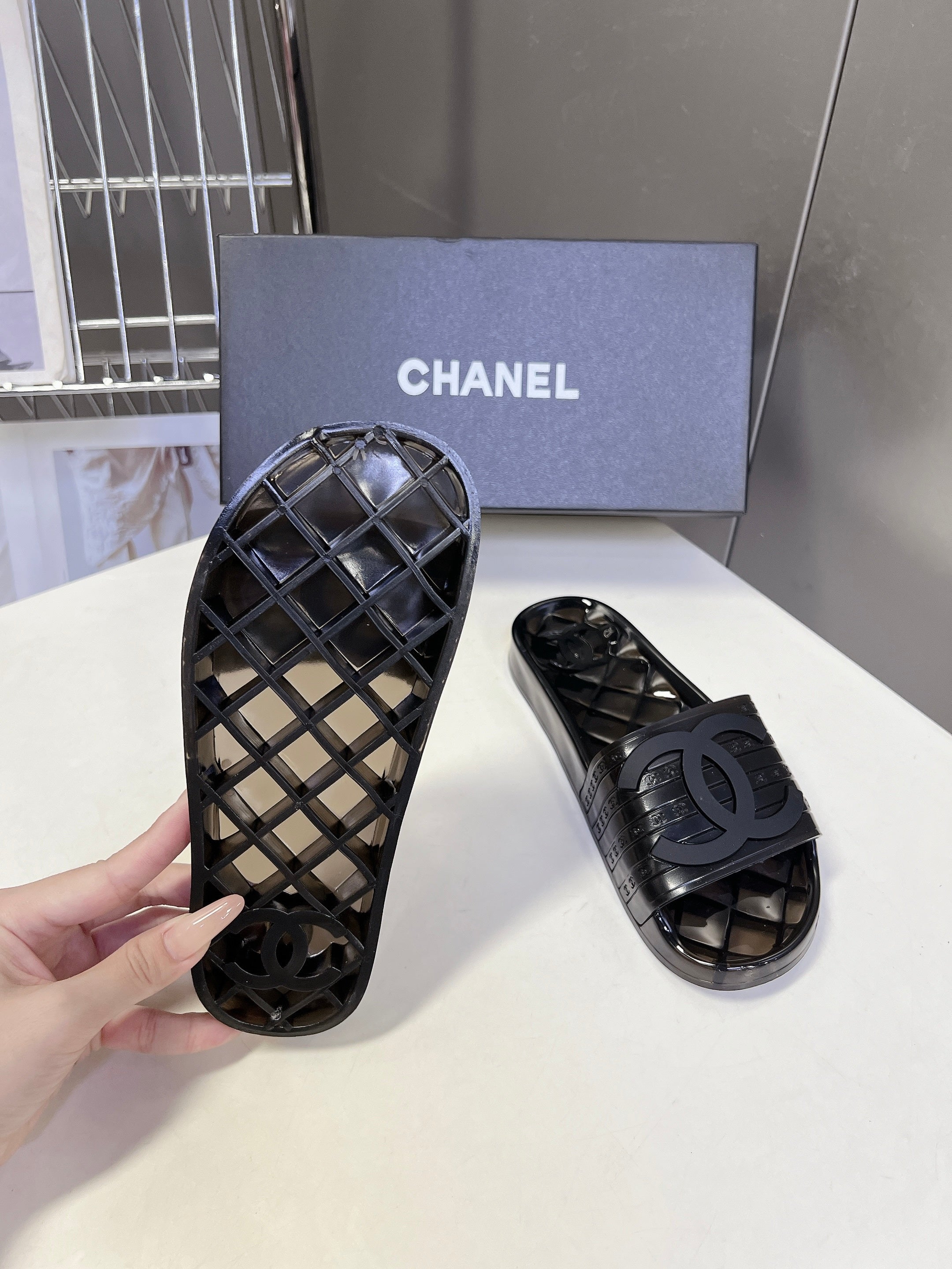 CC 26s Flat Slide Sandals Black PVC Transparent 947932