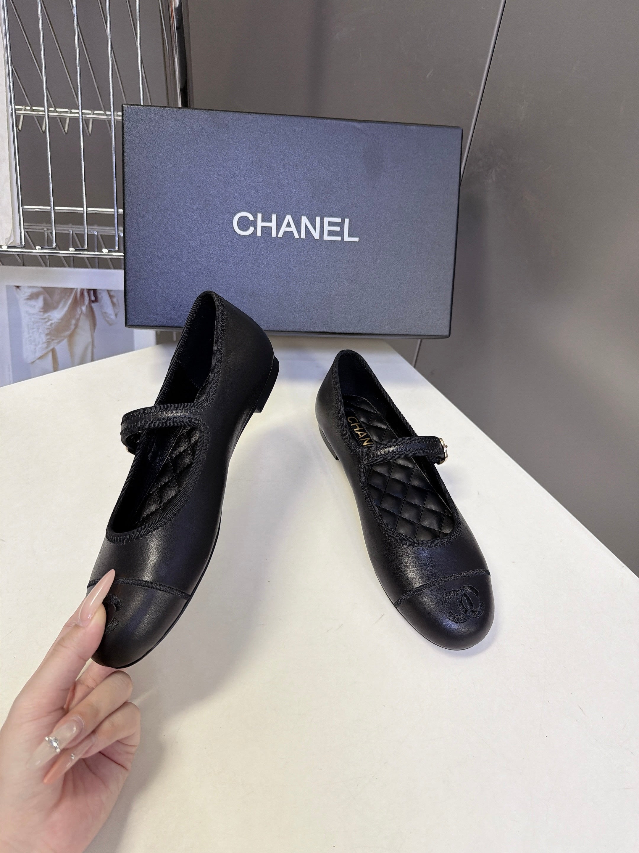 CC 26s Ballet Flats Black Quilted Lamskin 947973
