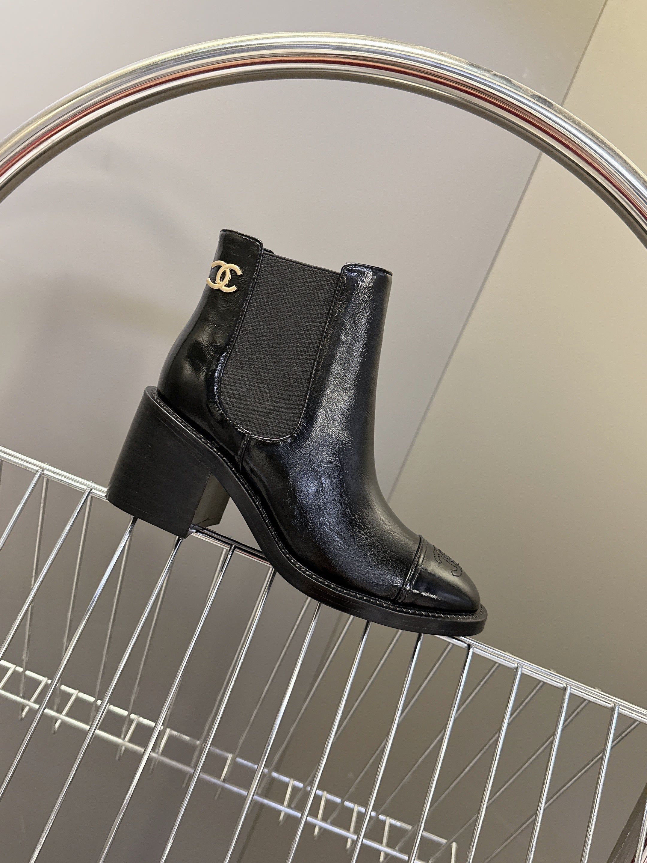 CC 26s Ankle Boots Black Glossy Lambskin 948059