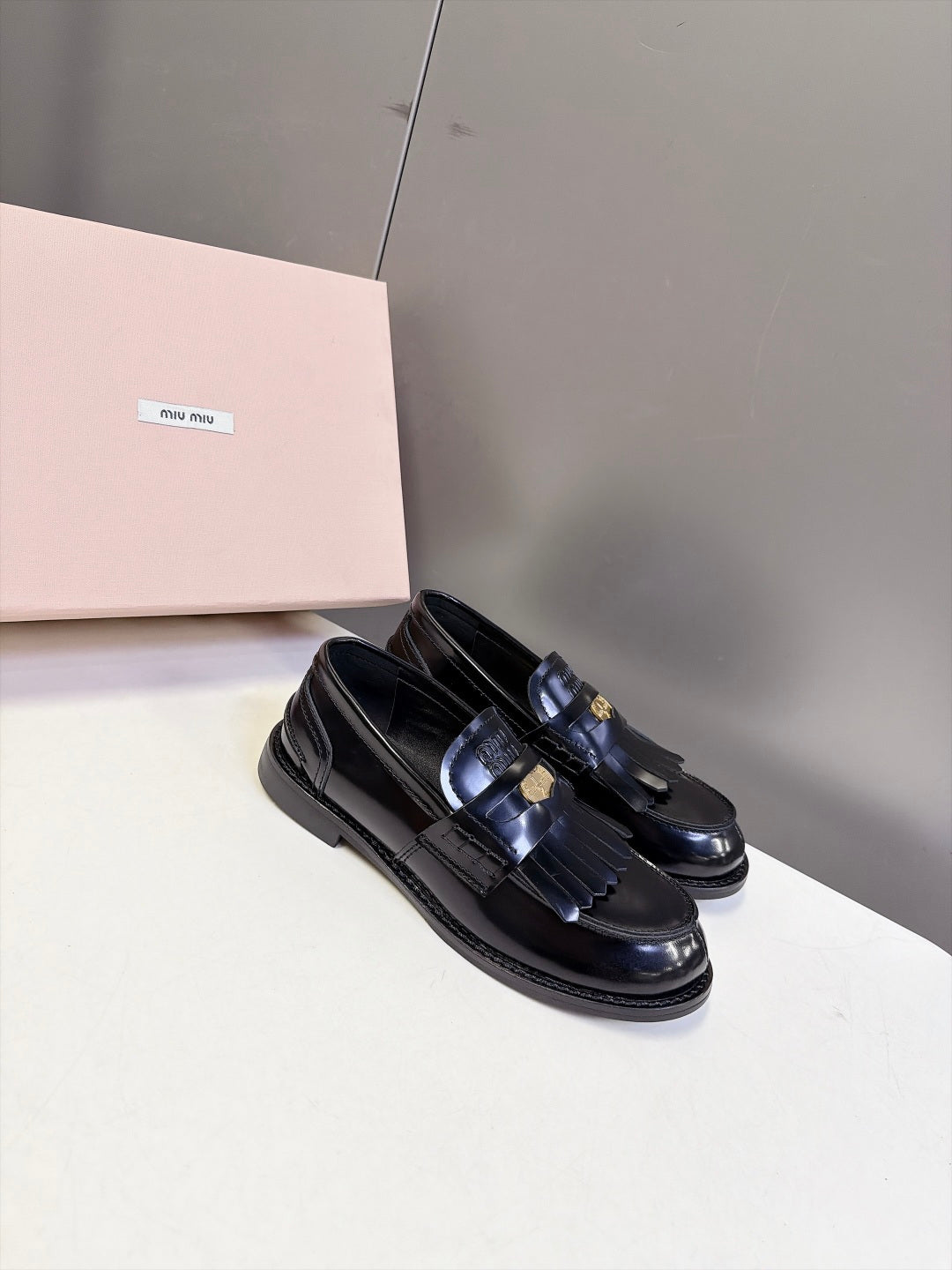 Miu 26s Fringe Loafers Black Glossy Leather 994218