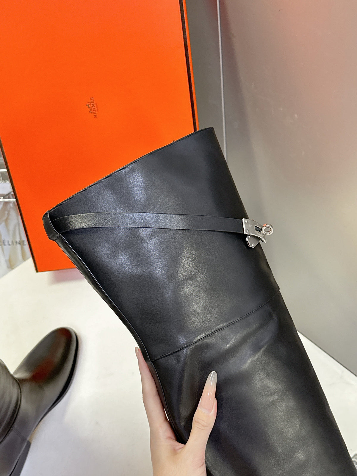 HM 26S Over The Knee Jumping Boots 2.5cm Black Leather 113815