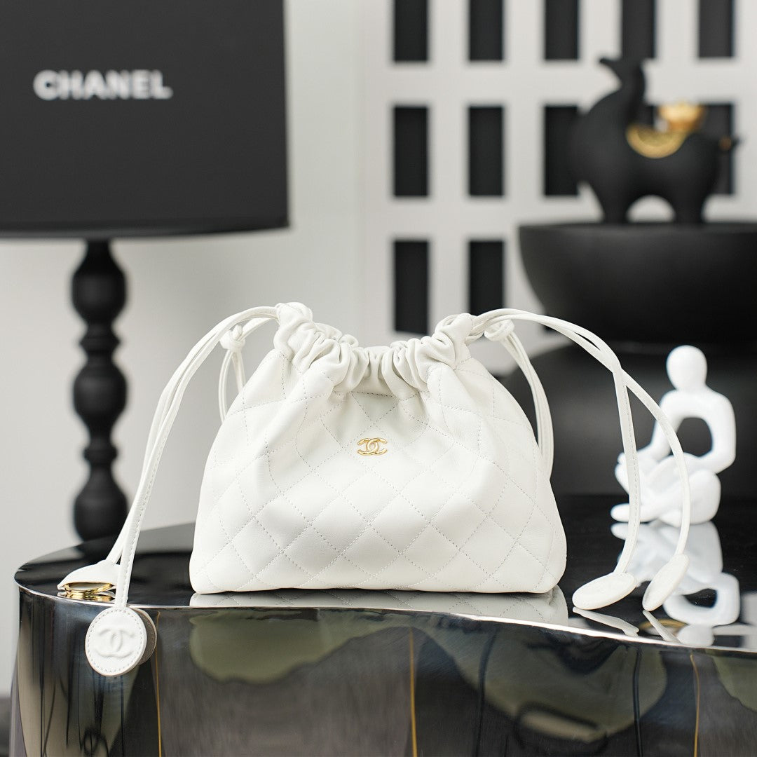 Chanel 2026 Lucky Bag 22cm White Sheepskin