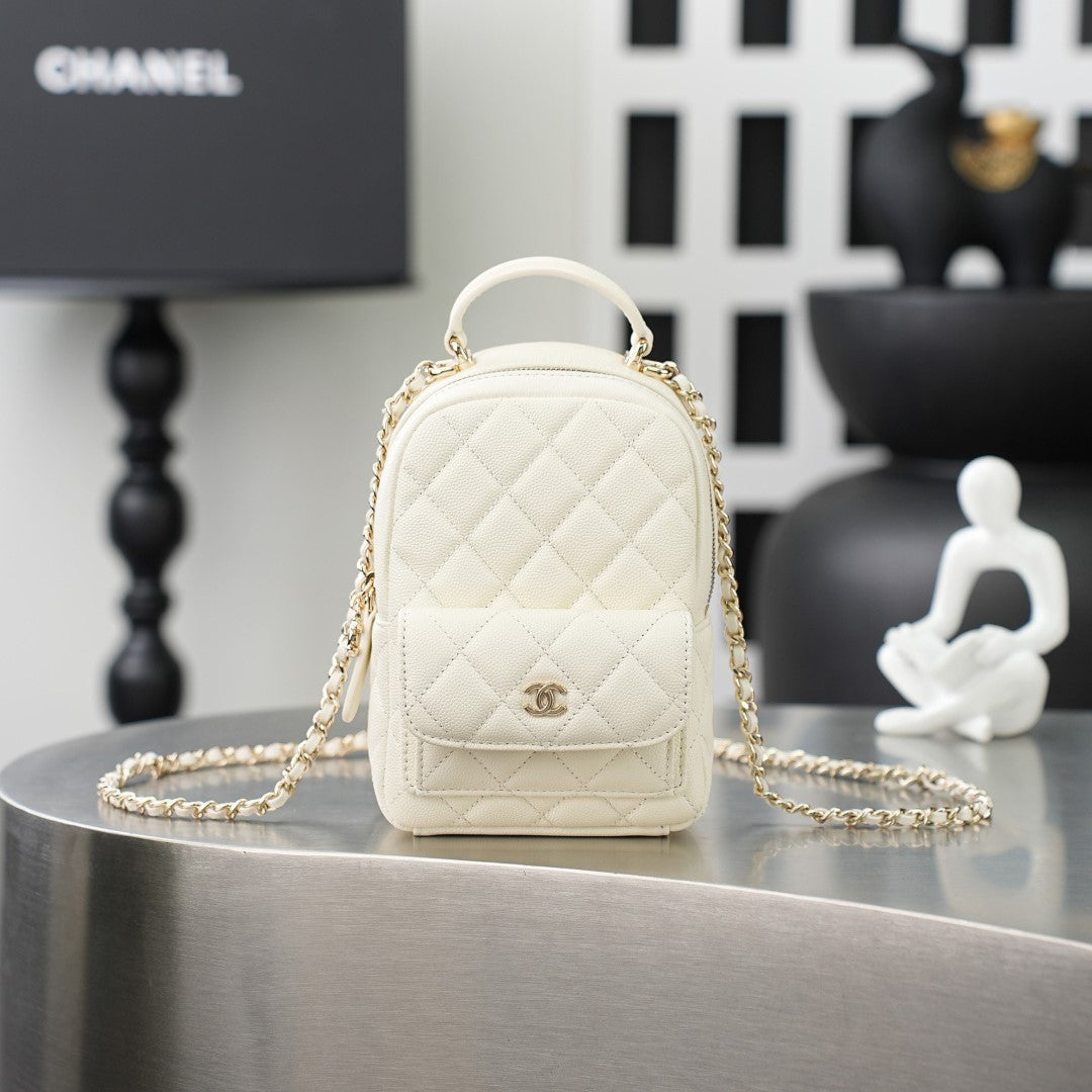 CC 𝑨𝑷𝟑𝟕𝟓𝟑 Mini Backpack White Caviar