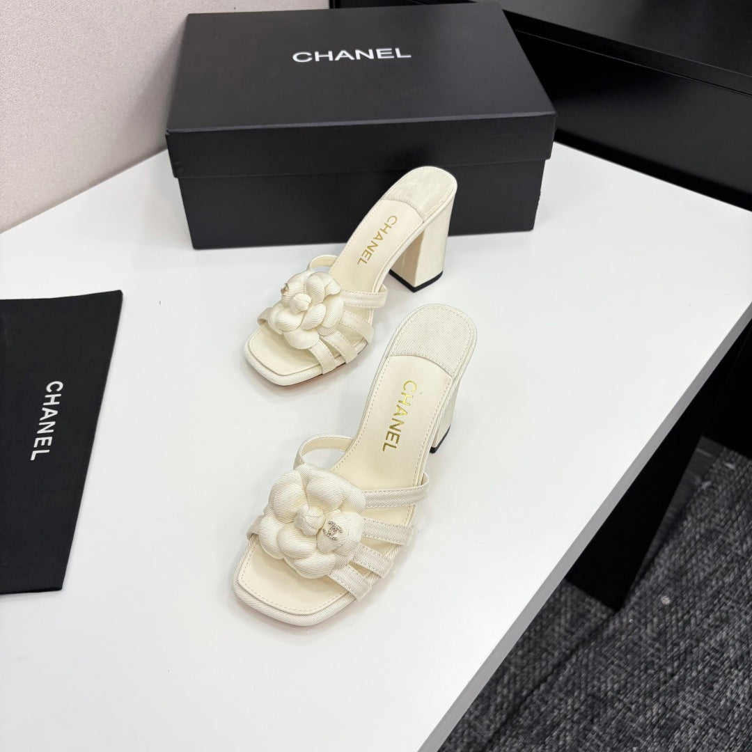 CC 25 Camellia Open Heel Mule Sandals 90mm Ivory Sheepskin And Fabric 368840