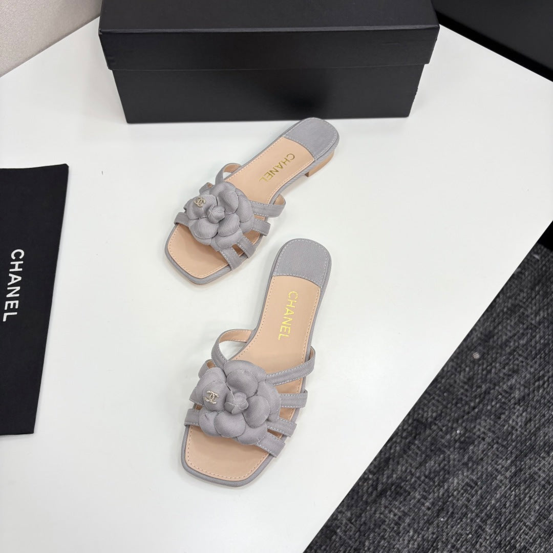 CC 25 Camellia Open Flat Mule Grey Beige Sheepskin And Fabric 368848