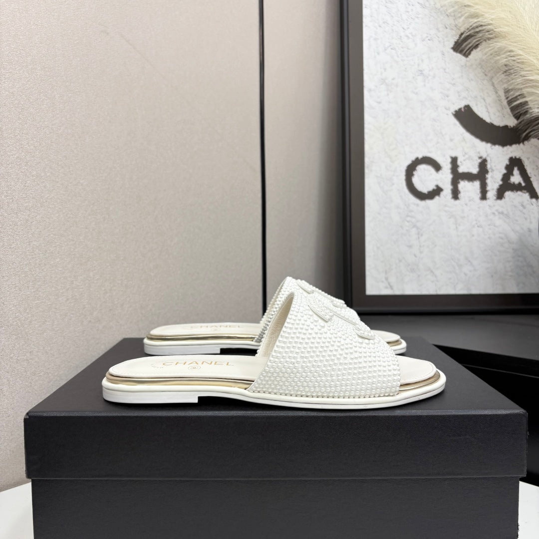 CC 25 Open Heel Mule White Cultured Pearls And Sheepskin 368861