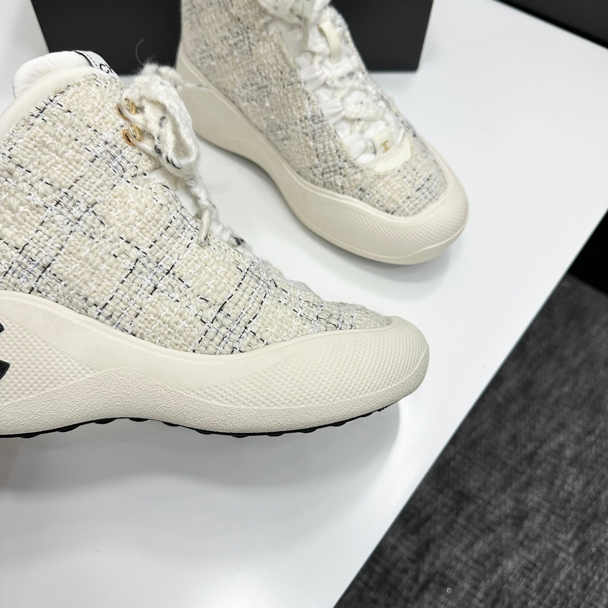CC 26s High Top Sneakers White Tweed Calfskin 135147
