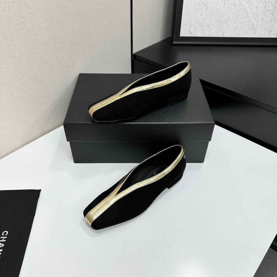 CC 26s Ballet Flats Black Suede 743135