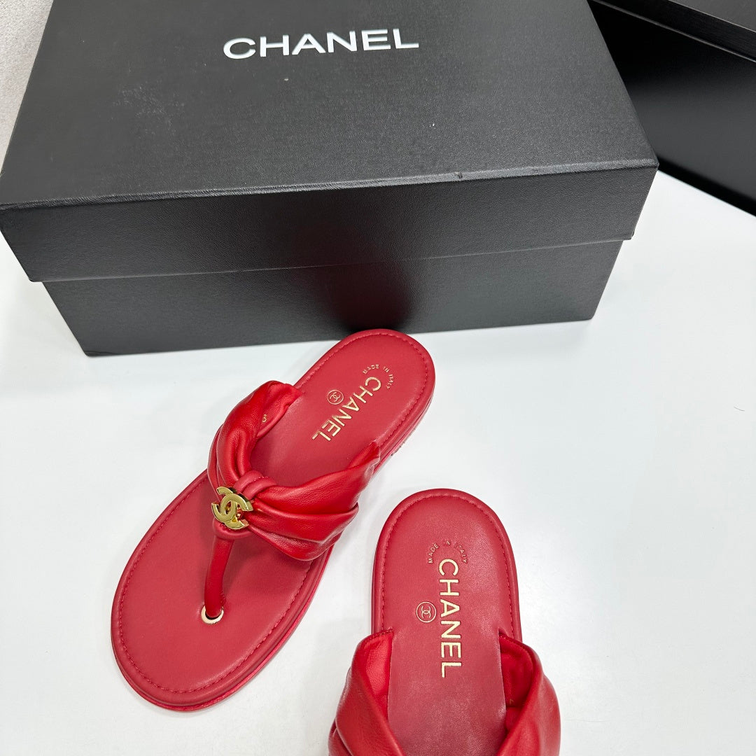 Chanel 26S Thong Sandals In Red Lambskin