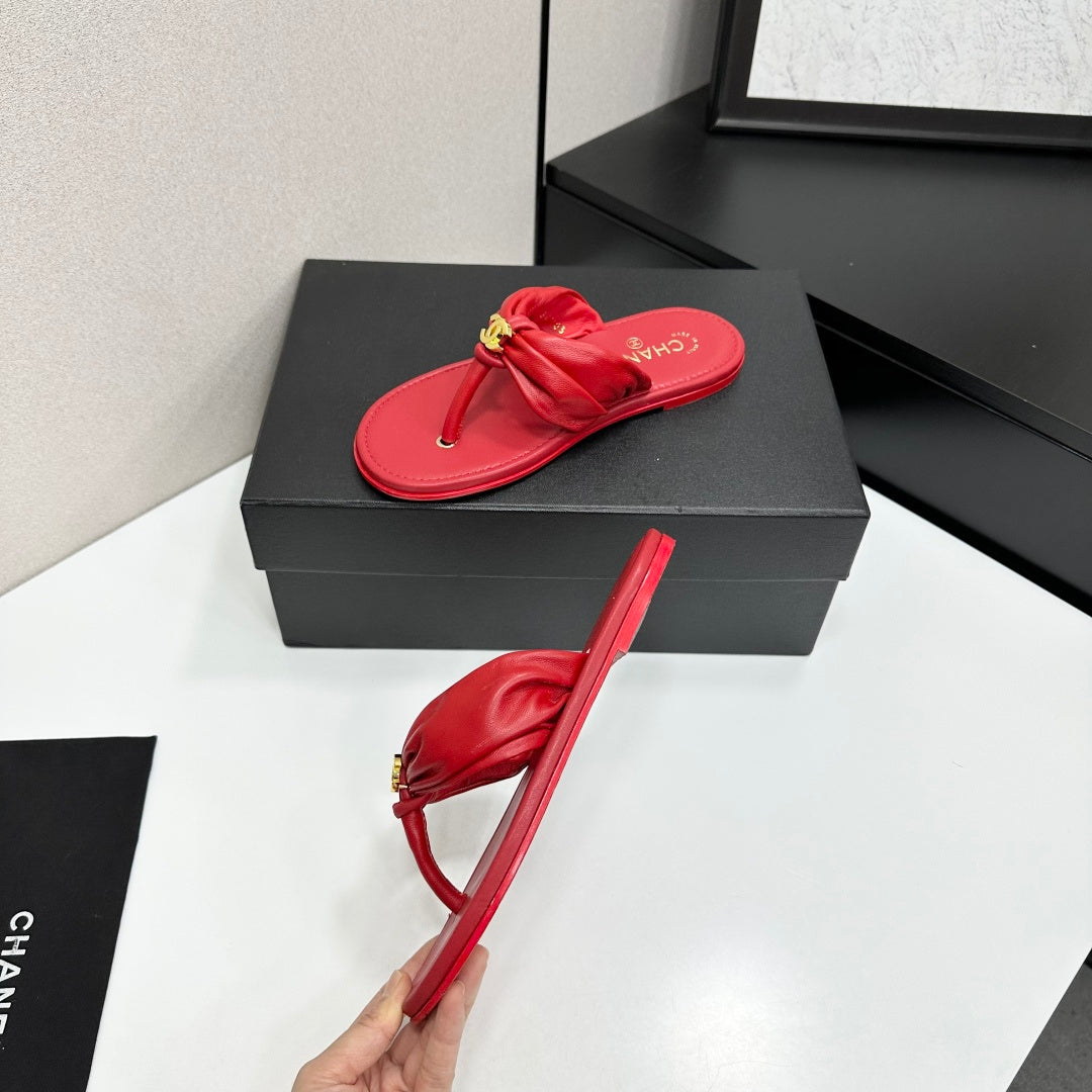 Chanel 26S Thong Sandals In Red Lambskin