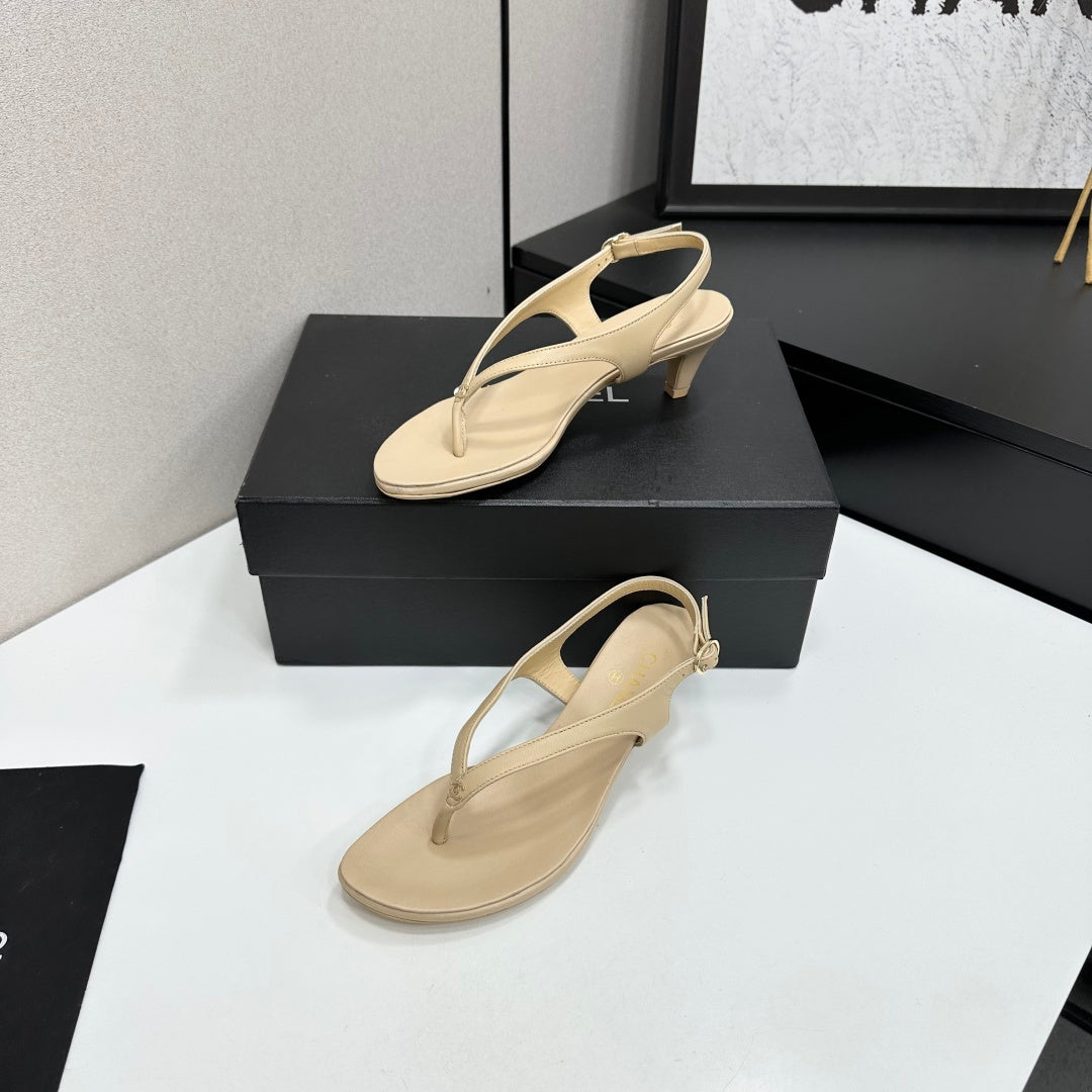CC 26s Thong Sandals 5cm Beige Sheepskin 925992