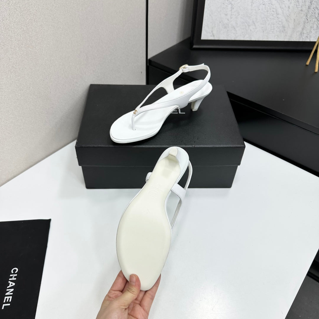 CC 26s Thong Sandals 5cm White Sheepskin 925994