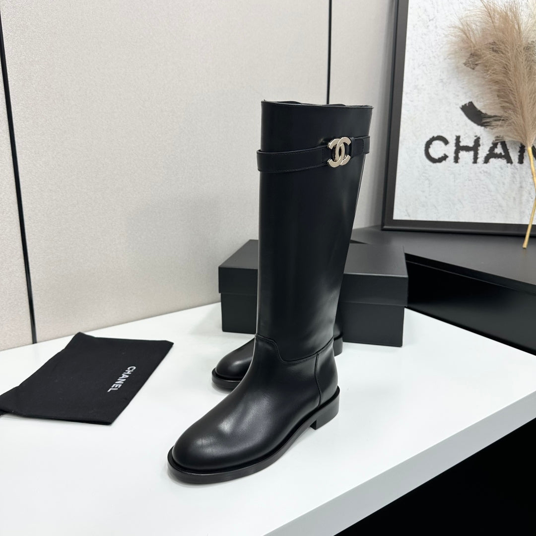 CC FW 2026 Long Flat Boot Black Cowhide 925678