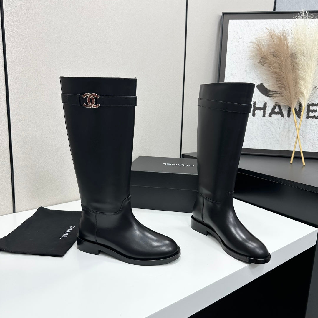 CC FW 2026 Long Flat Boot Black Cowhide 925678