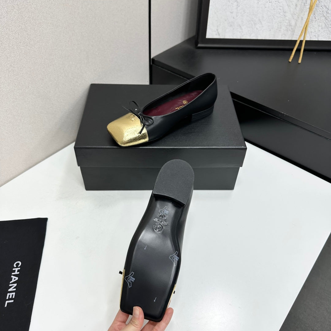 CC 26s Two-tone Ballet Flats Gold Black Sheepskin 986128